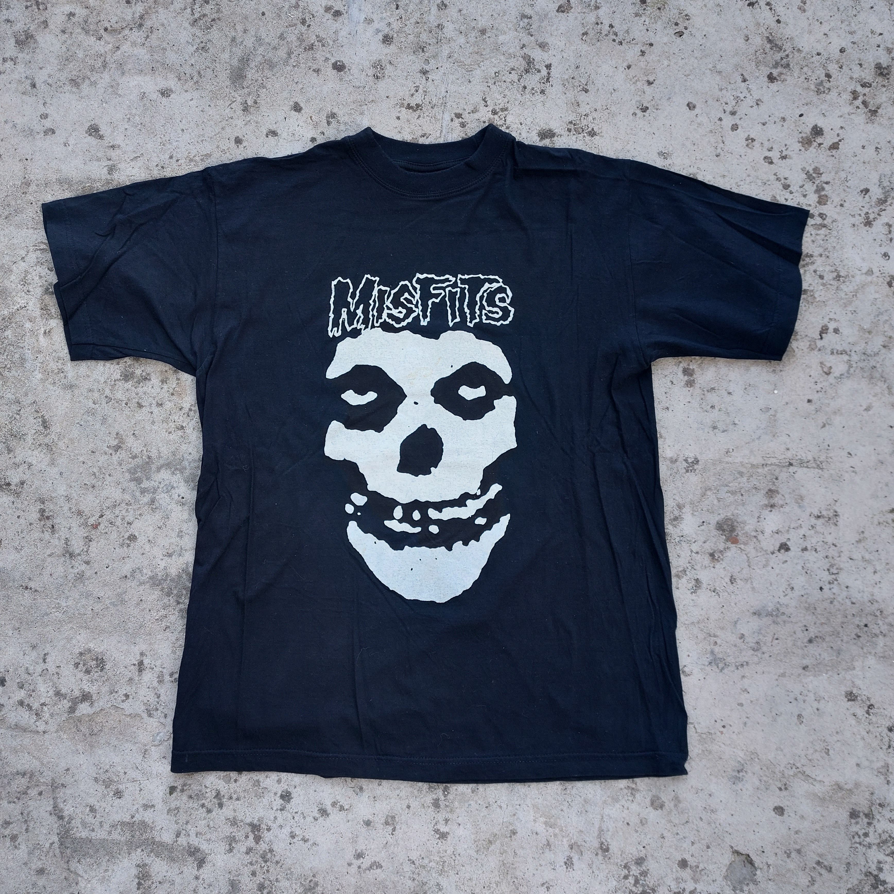 Band Tees × Misfits × Vintage the misfits vintage tshirt 90s skull logo Size US M / EU 48-50 / 2 - 2 Thumbnail