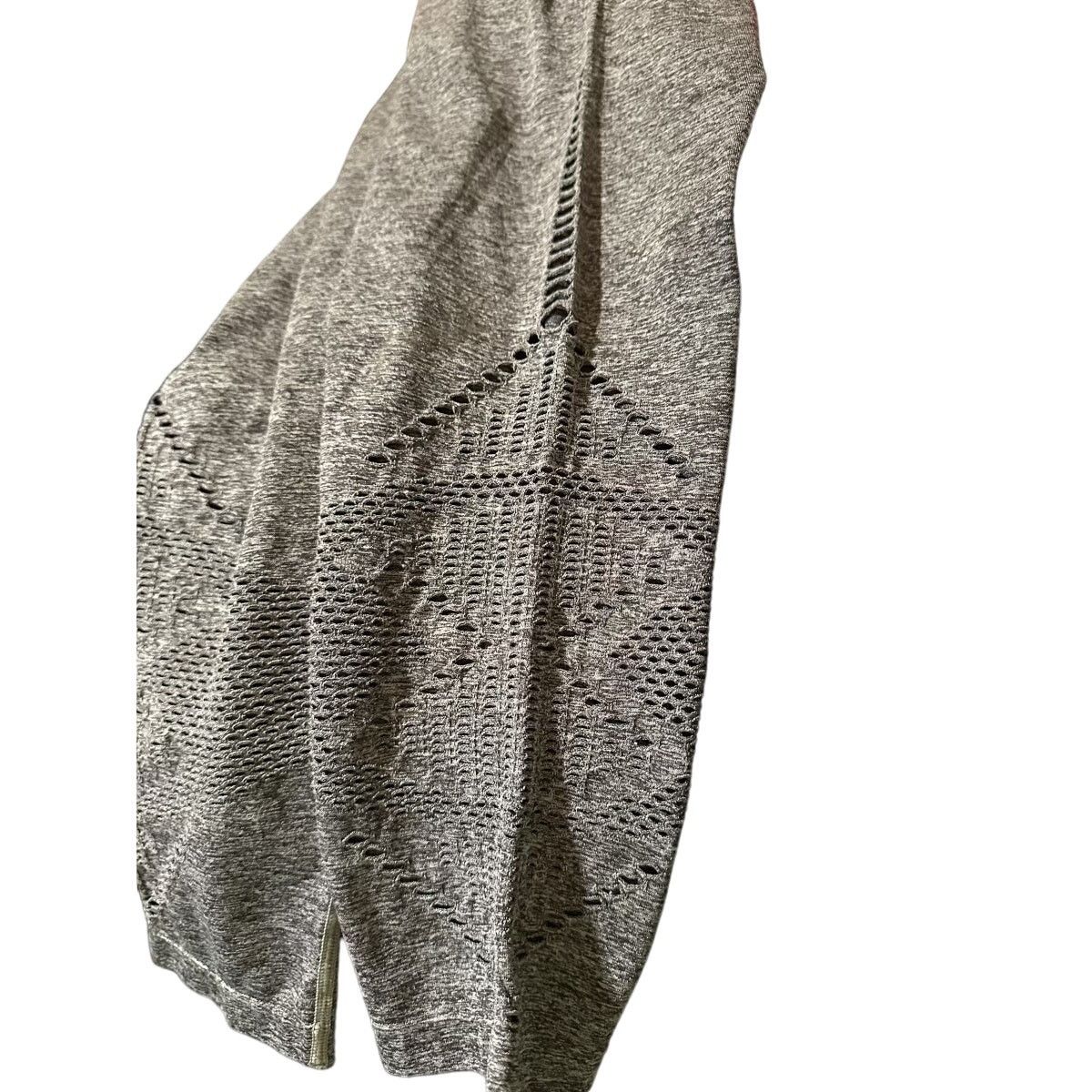 Victoria's Secret Victoria's Secret PINK Cool & Comfy Gray Ombre Leggings Sz L Size 34" / US 12 / IT 48 - 3 Thumbnail