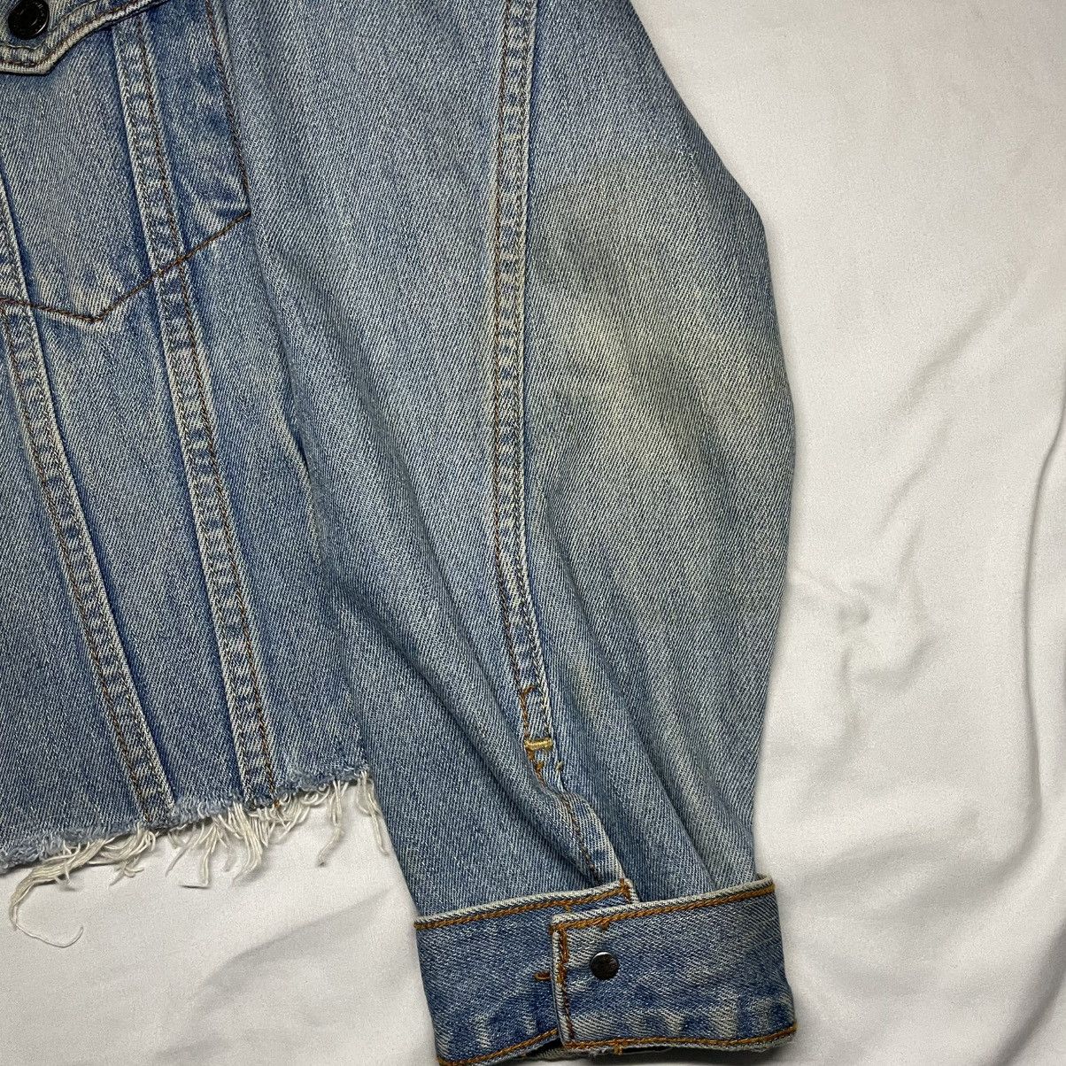 Levi's Vintage Levi’s Denim Jacket Distressed Size US L / EU 52-54 / 3 - 6 Thumbnail