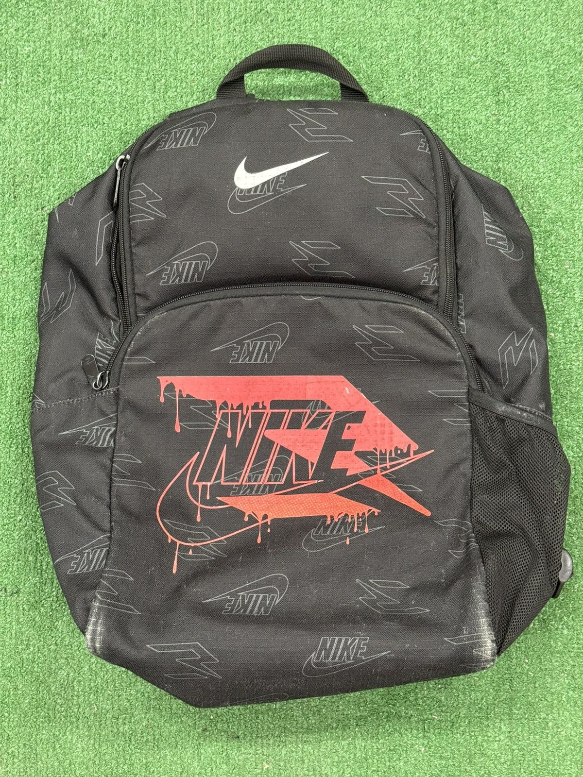 Nike Nike 3 Graffiti Logo Backpack Size ONE SIZE - 1 Thumbnail