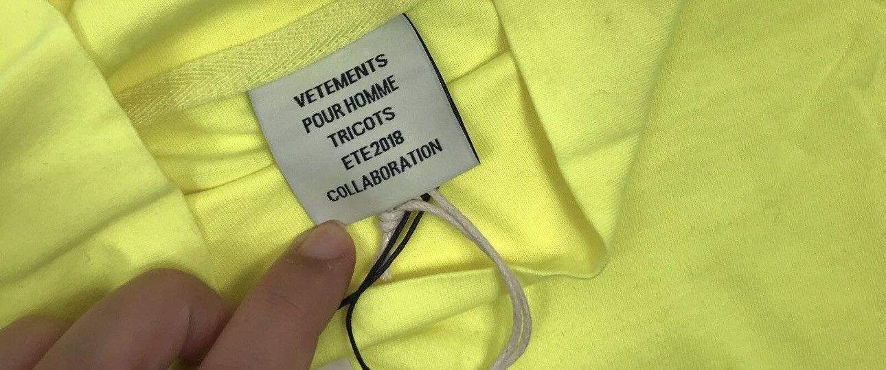 Vetements X UMBRO OVERSIZED EMBROIDRED PRINT T-SHIRT Size US XS / EU 42 / 0 - 5 Thumbnail