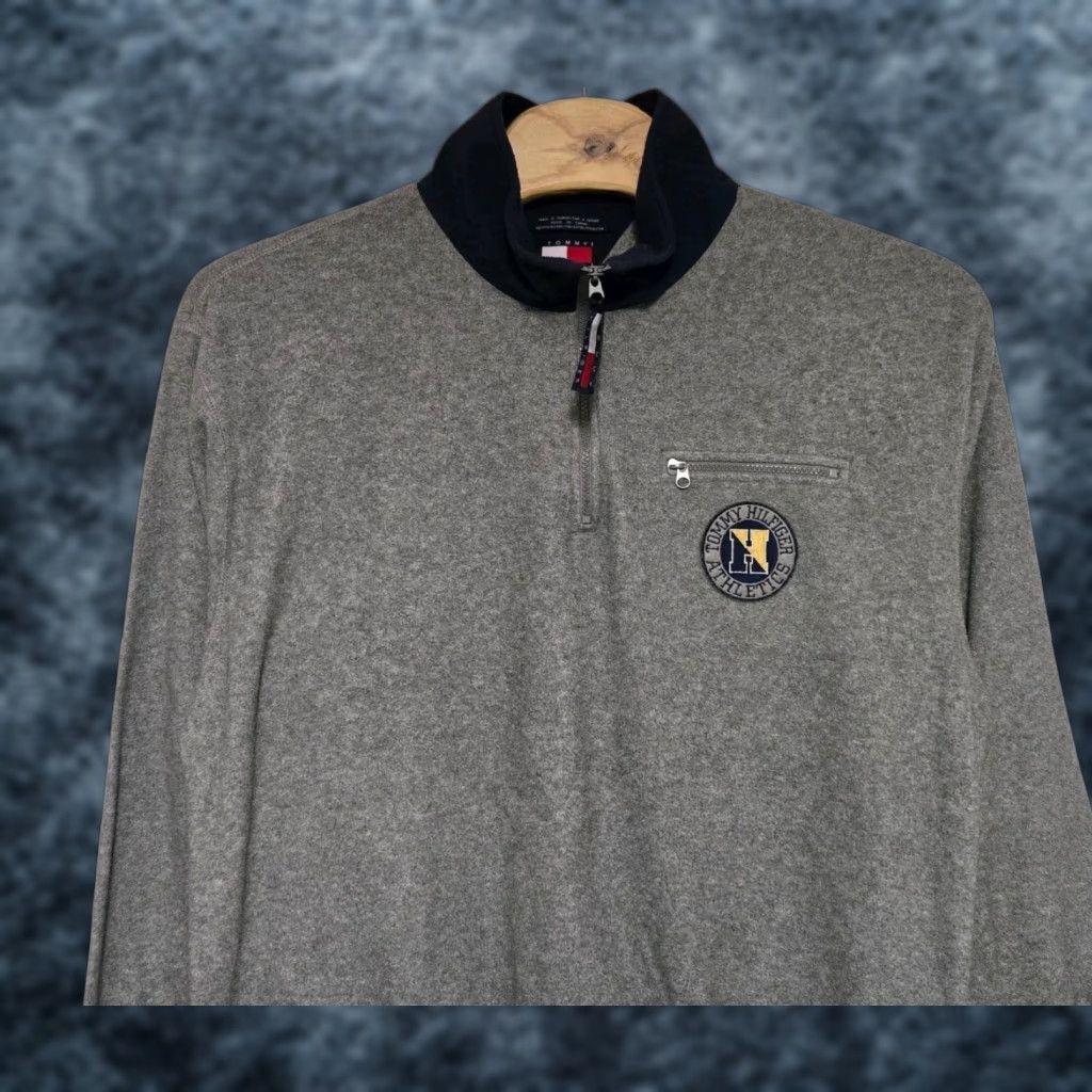 Tommy Hilfiger VTG Tommy Hilfiger Mens 1/4 Zip Fleece Pullover XL Hilfiger Lettering On Back Sweatshirt Gray Cotton Blend Zip Embroidered Logo Size US XL / EU 56 / 4 - 1 Thumbnail