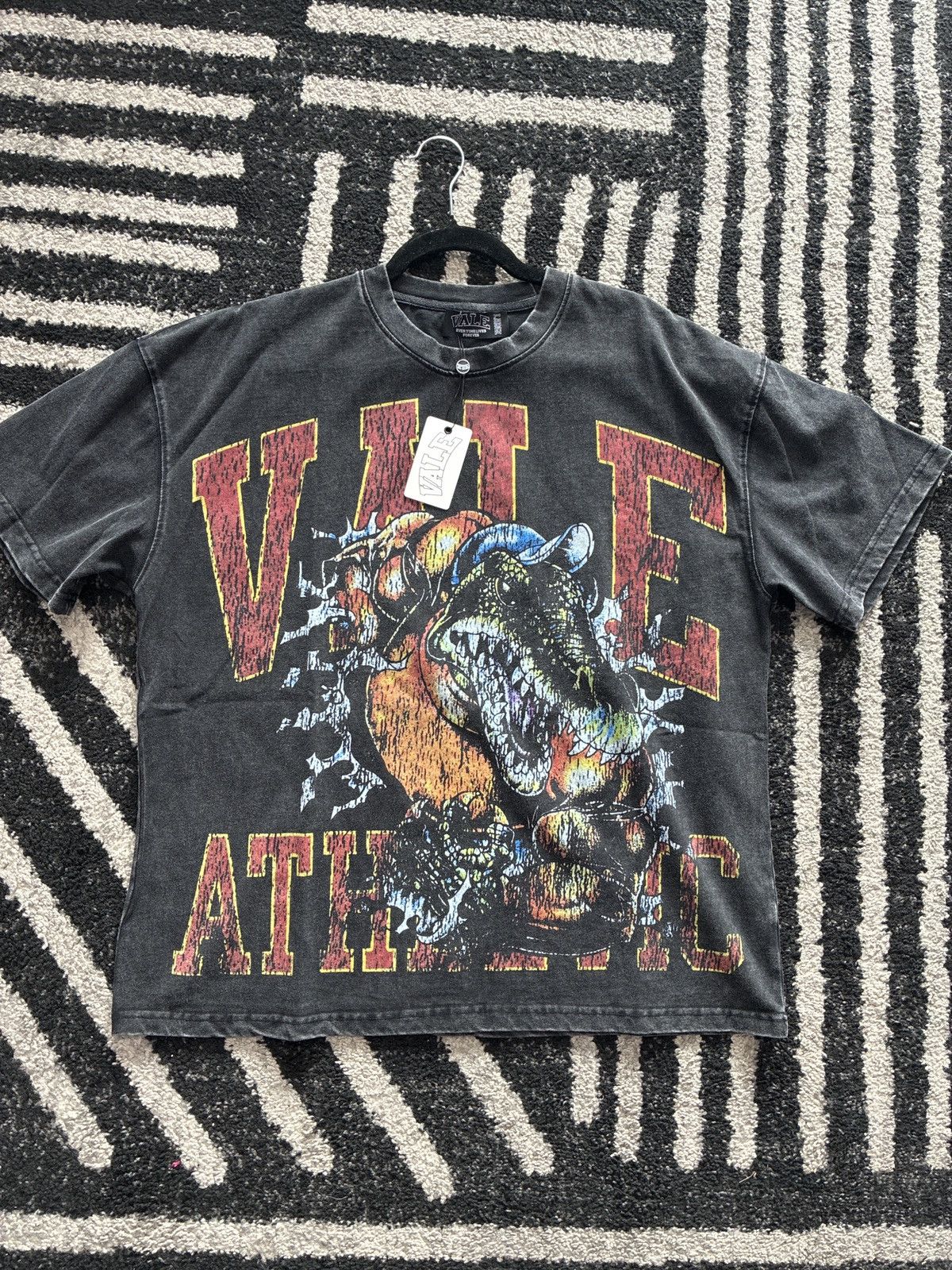 Alligator Vale Tee