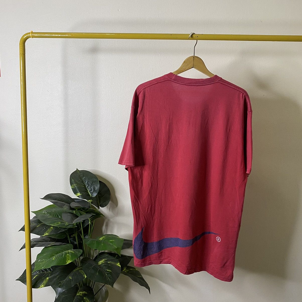 Nike × Vintage Vintage 1990s Nike Centre Swoosh Tee Size US XL / EU 56 / 4 - 1 Thumbnail
