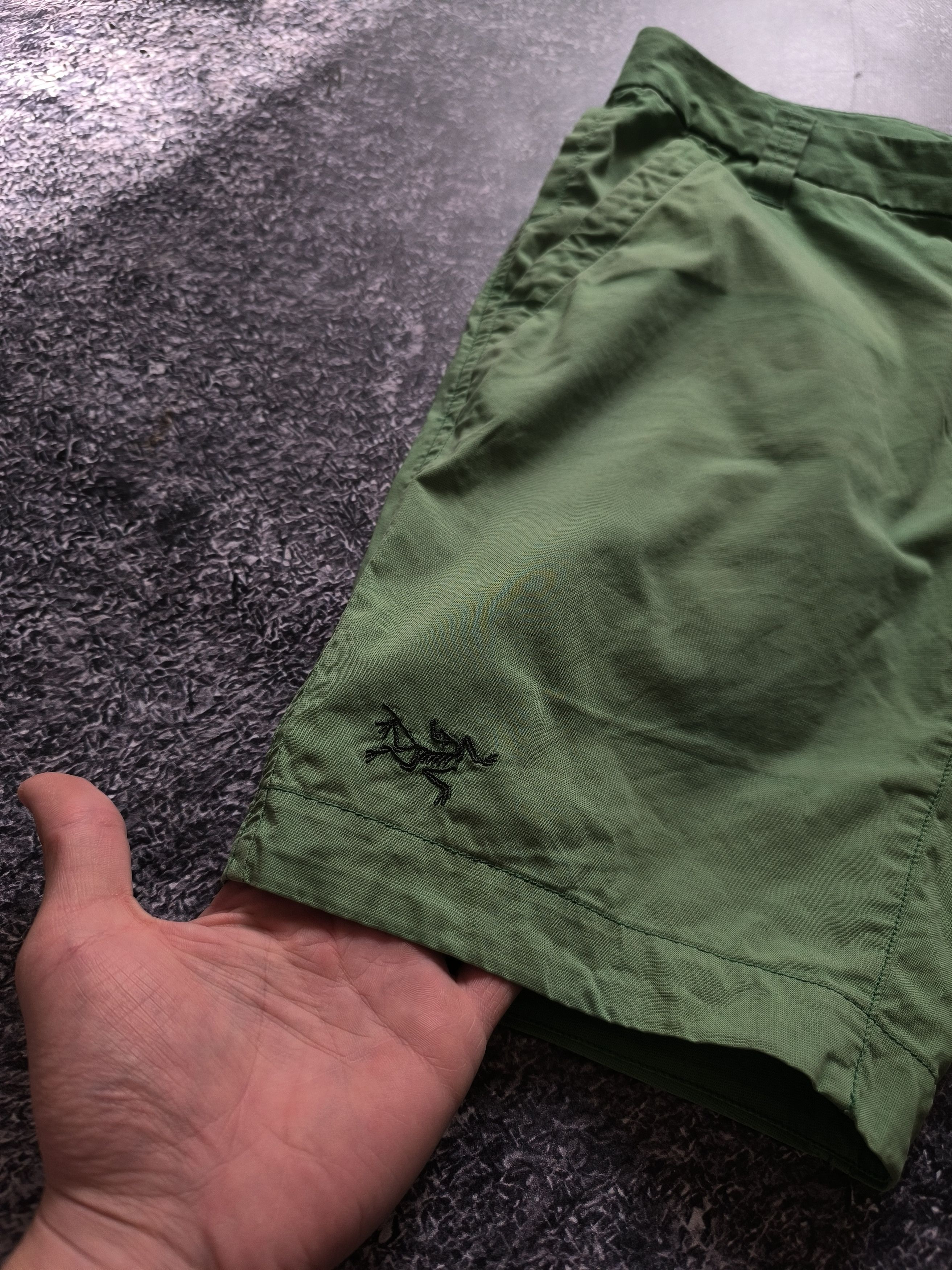Arc'teryx Green shorts Arc'teryx 30 size men's Size US 30 / EU 46 - 2 Thumbnail