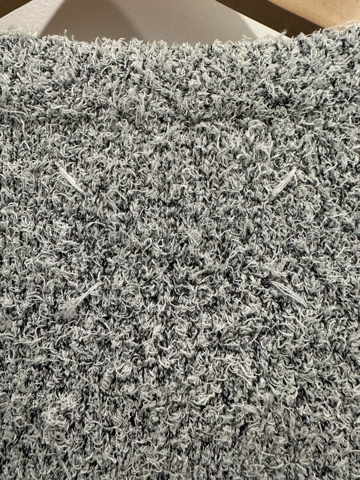 Maison Margiela Maison Martin Margiela Boucle Knit Long Sleeve Sweater Size US S / EU 44-46 / 1 - 5 Thumbnail