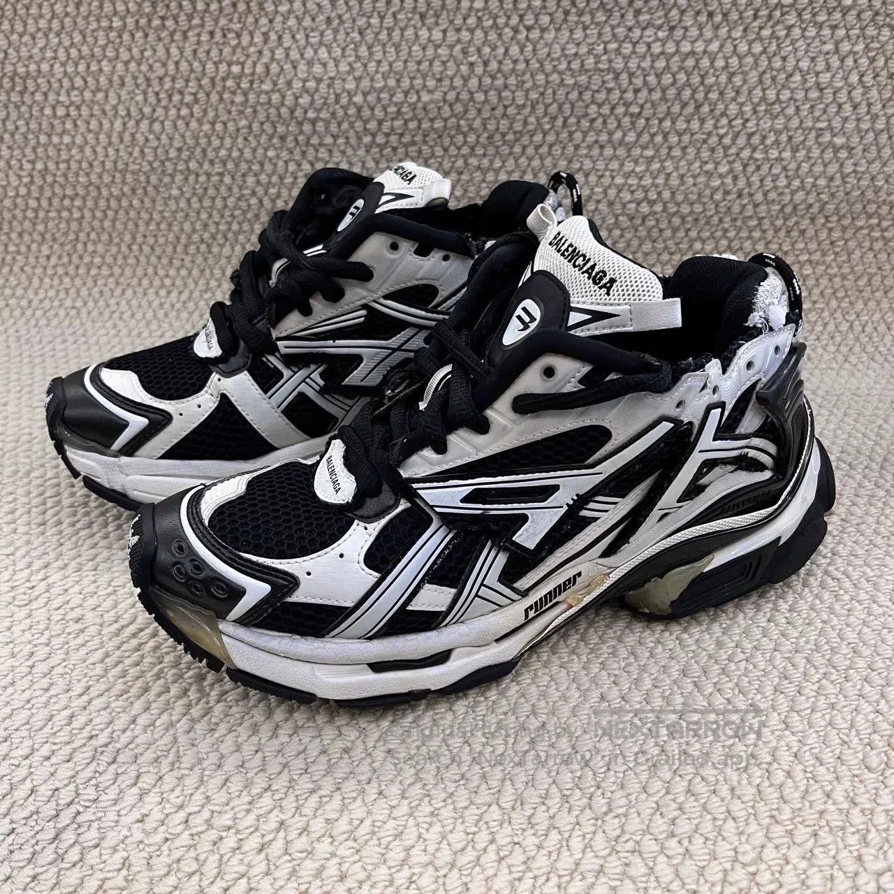 Balenciaga balenciaga runner low. Size US 9 / EU 42 - 1 Thumbnail