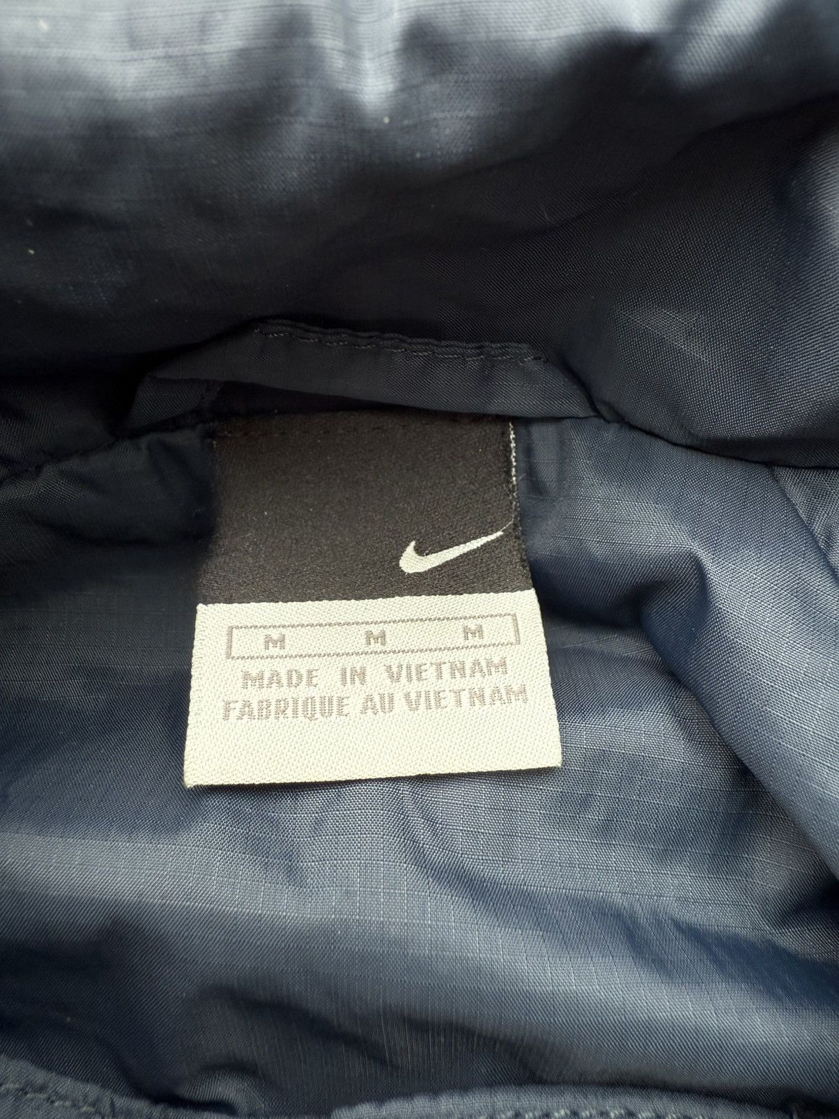 Nike 90’s NIKE RARE SWOOSH Y2K RETRO NYLON ZIPLOGO VINTAGE JACKET Size US M / EU 48-50 / 2 - 7 Thumbnail