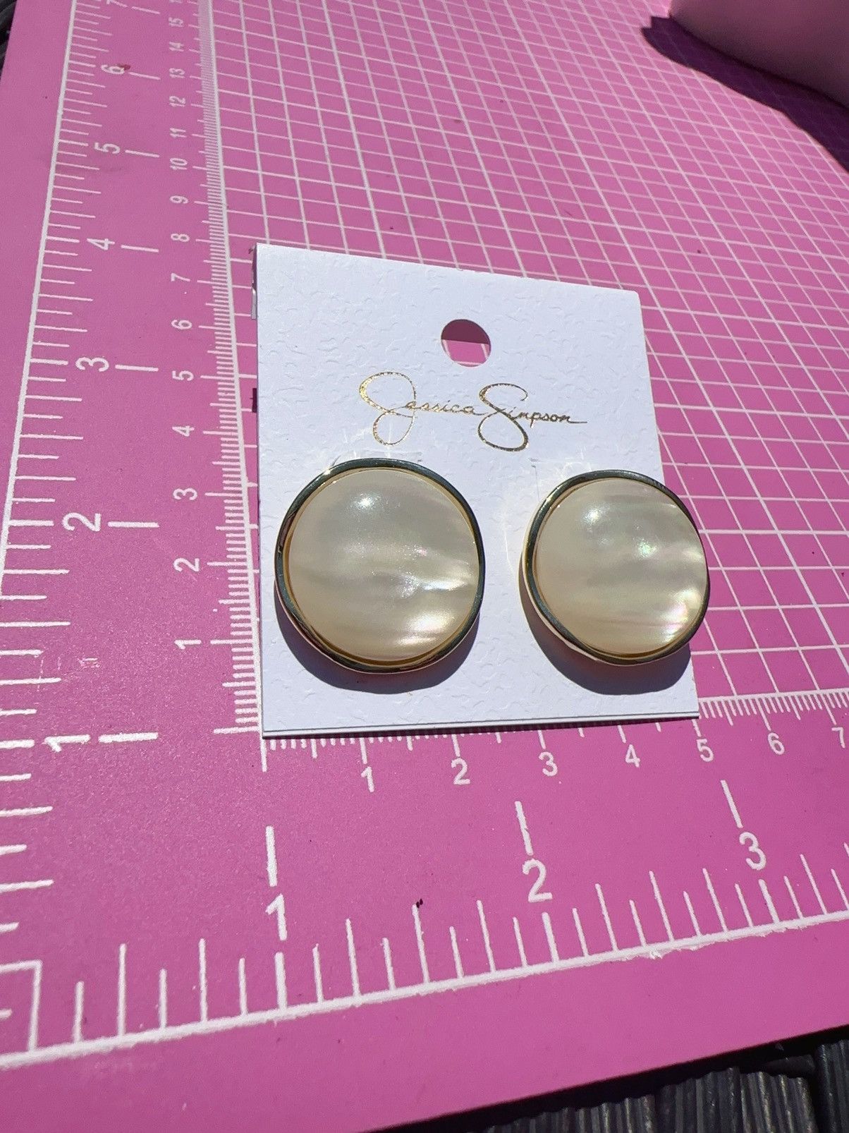 Designer × Jessica Simpson Jessica Simpson Earrings gold tone cream pearl reflective Size ONE SIZE - 3 Thumbnail