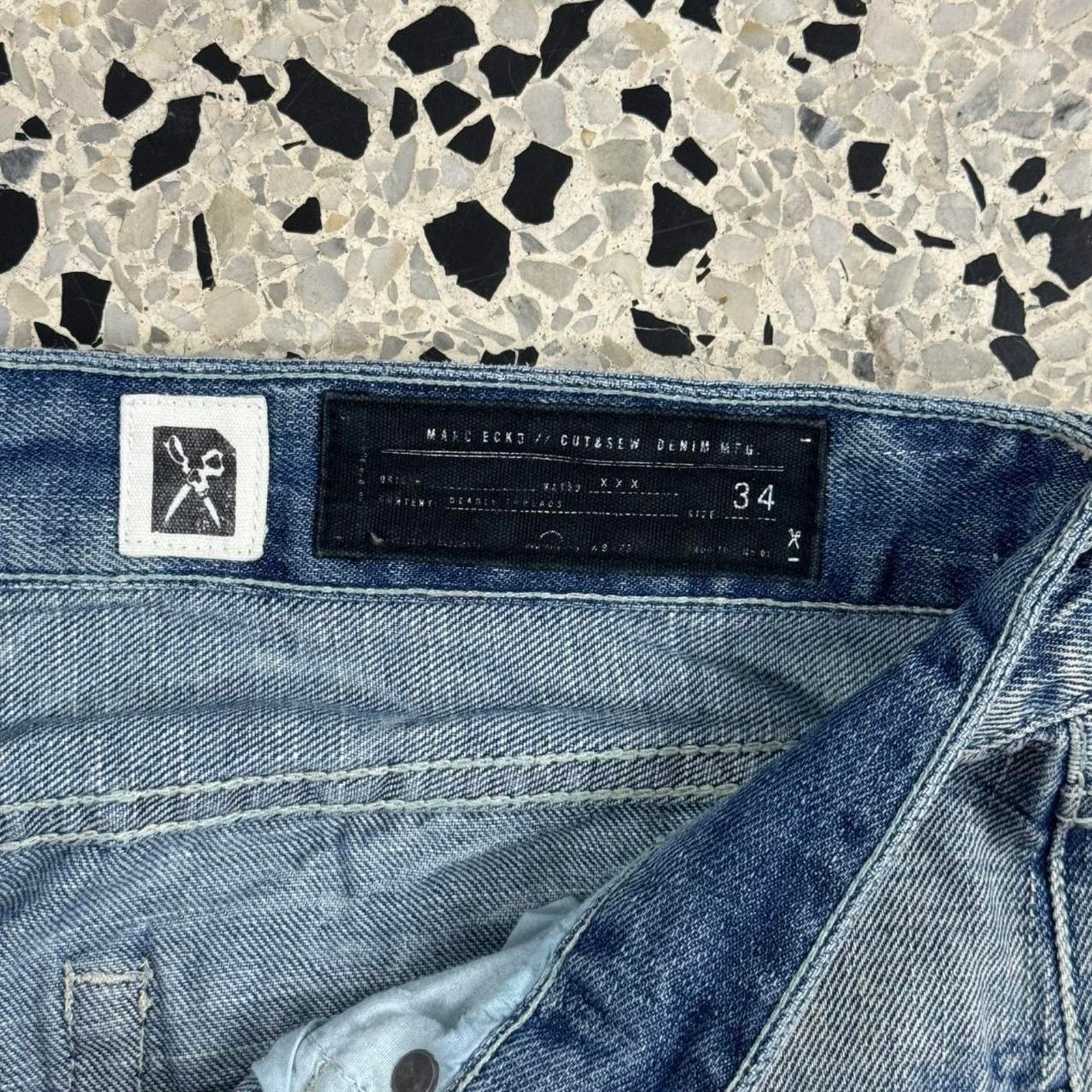 Ecko Unltd. VINTAGE Y2K MARC ECKO CUT & SEW LIGHTWASH DENIM JEANS: Size US 34 / EU 50 - 3 Thumbnail