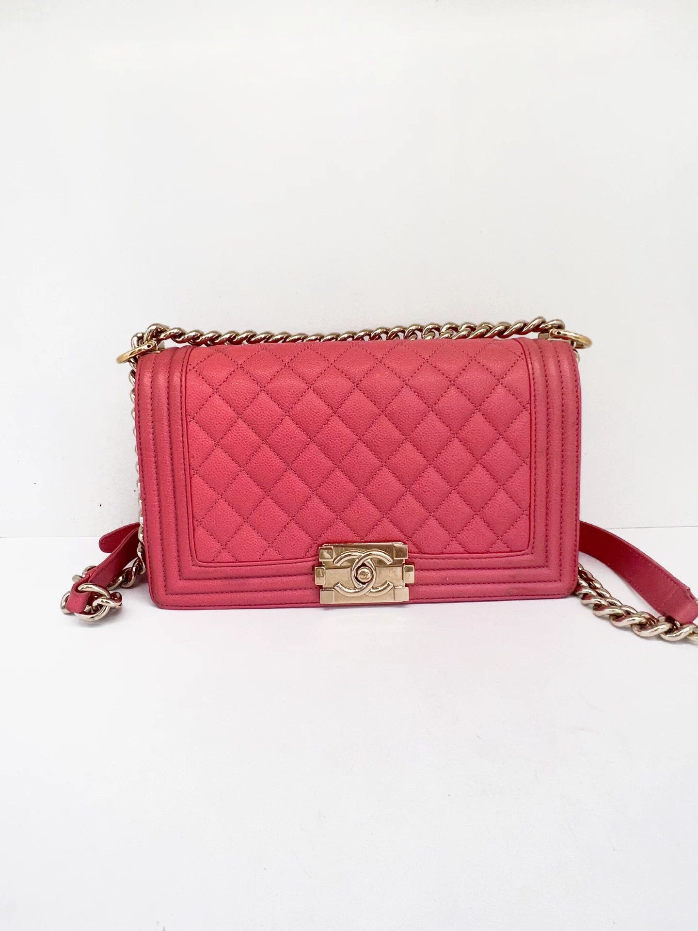 Chanel Pre-loved Bag Very good condition Size ONE SIZE - 1 Thumbnail