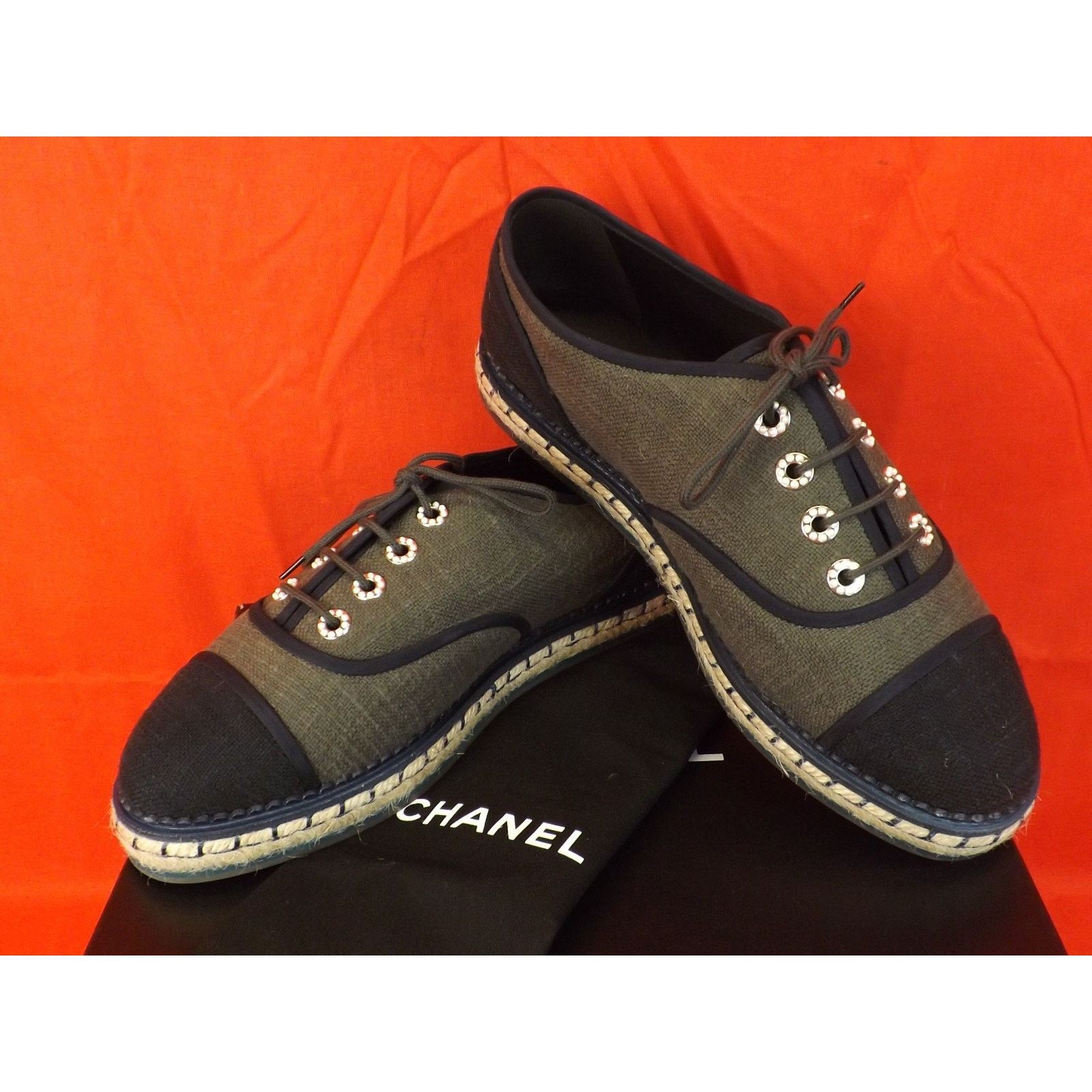 Chanel CHANEL GREEN BLACK CANVAS PEARLS CC ESPADRIL OXFORDS FLAT 40 Size US 10 / IT 40 - 2 Thumbnail