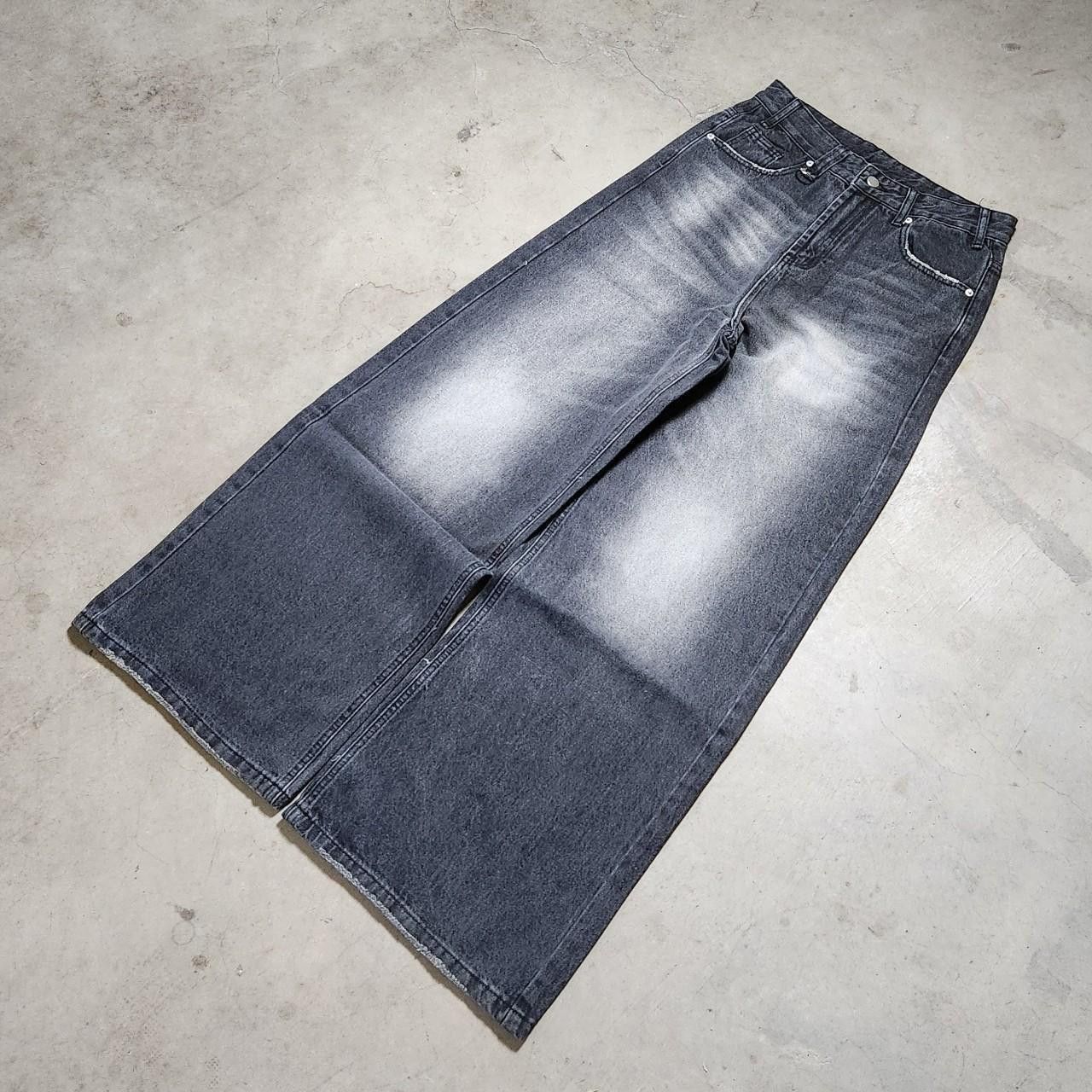 Japanese Brand Baggy loose fit grey wash faded denim jeans Size US 28 / EU 44 - 5 Thumbnail