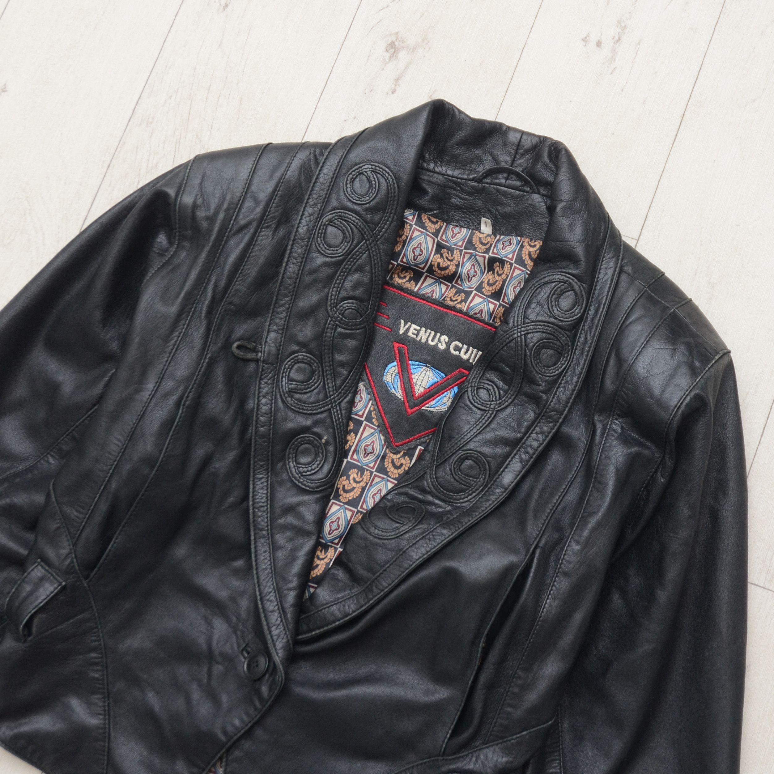 Japanese Brand Vintage Cropped Y2k VENUS CUIR Sheepskin Leather Jacket Boho Size S / US 4 / IT 40 - 3 Thumbnail