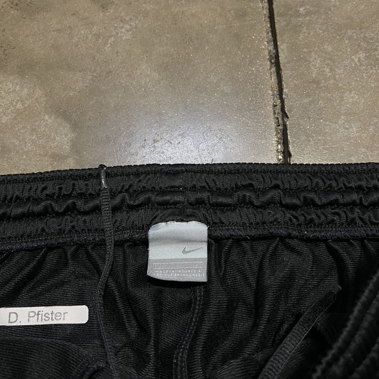 Vintage Vintage Y2K Nike Mini Swoosh Sweatpants Baggy Satin Warmup Size US 32 / EU 48 - 9 Thumbnail