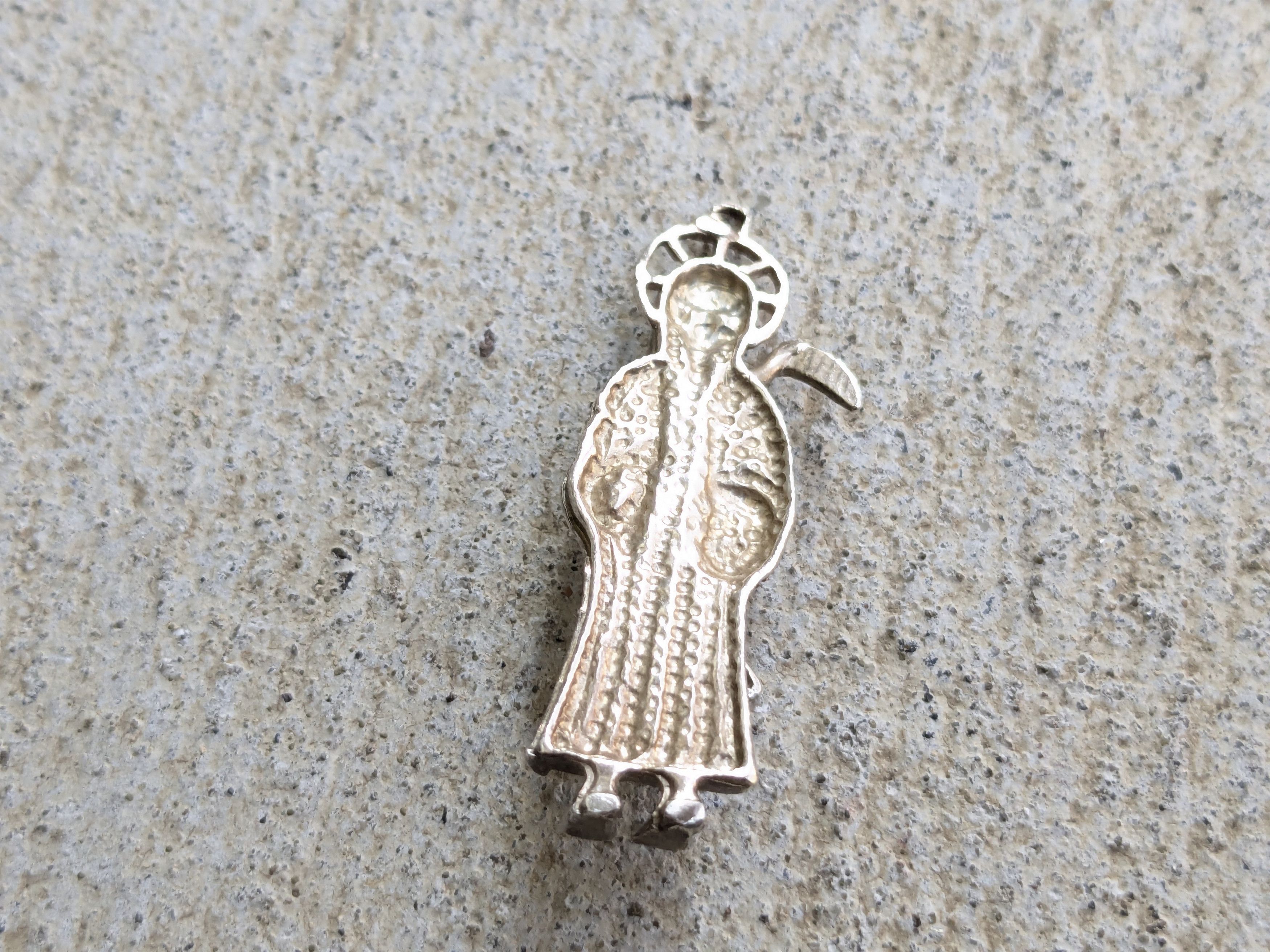 Jewelry Vintage Sterling Silver Pendant Grim Reaper Skull Skeleton Size ONE SIZE - 3 Thumbnail