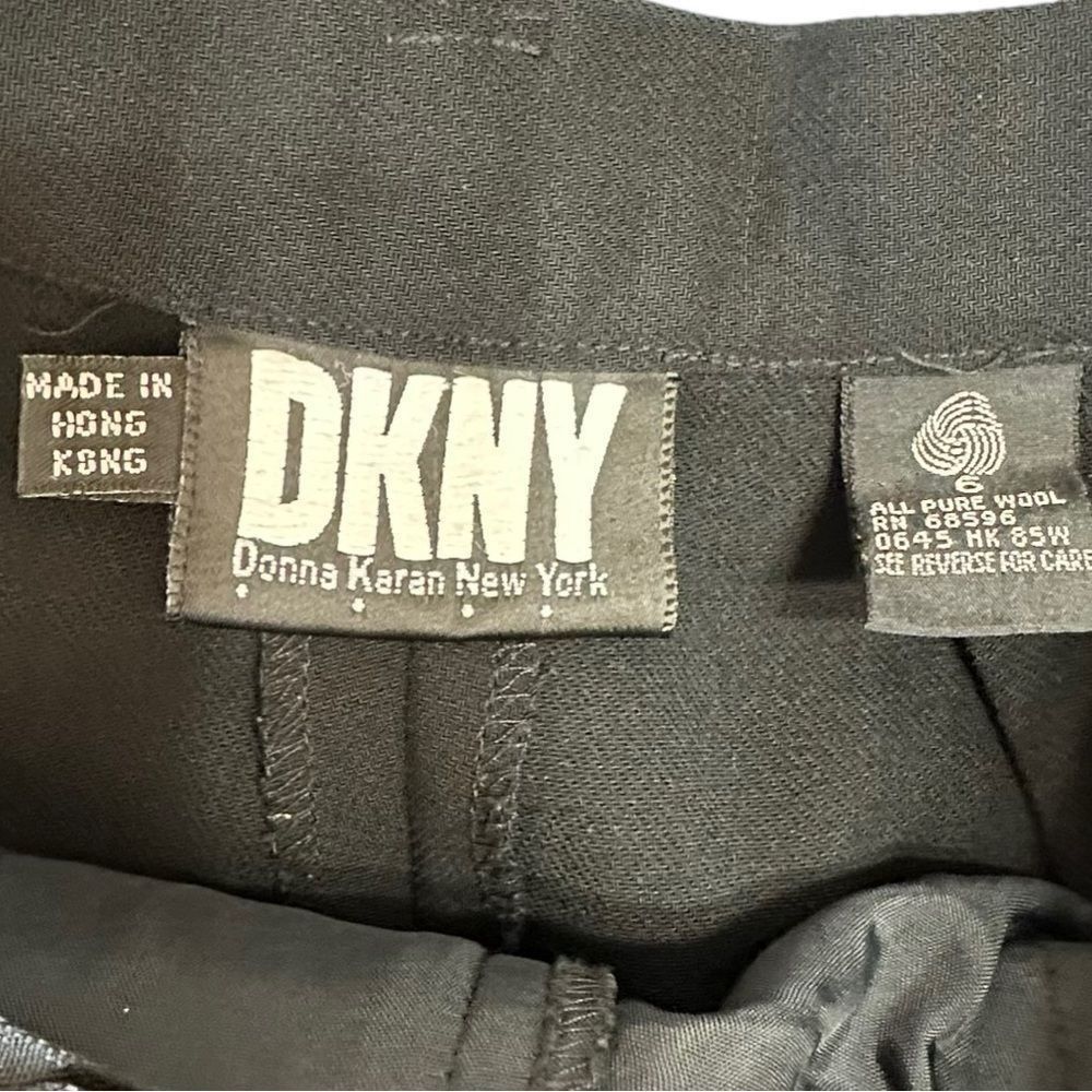 DKNY Vintage DKNY Black Wool Gabardine Turn up Pleated Dress Pant Size 26" / US 2 / IT 38 - 9 Thumbnail