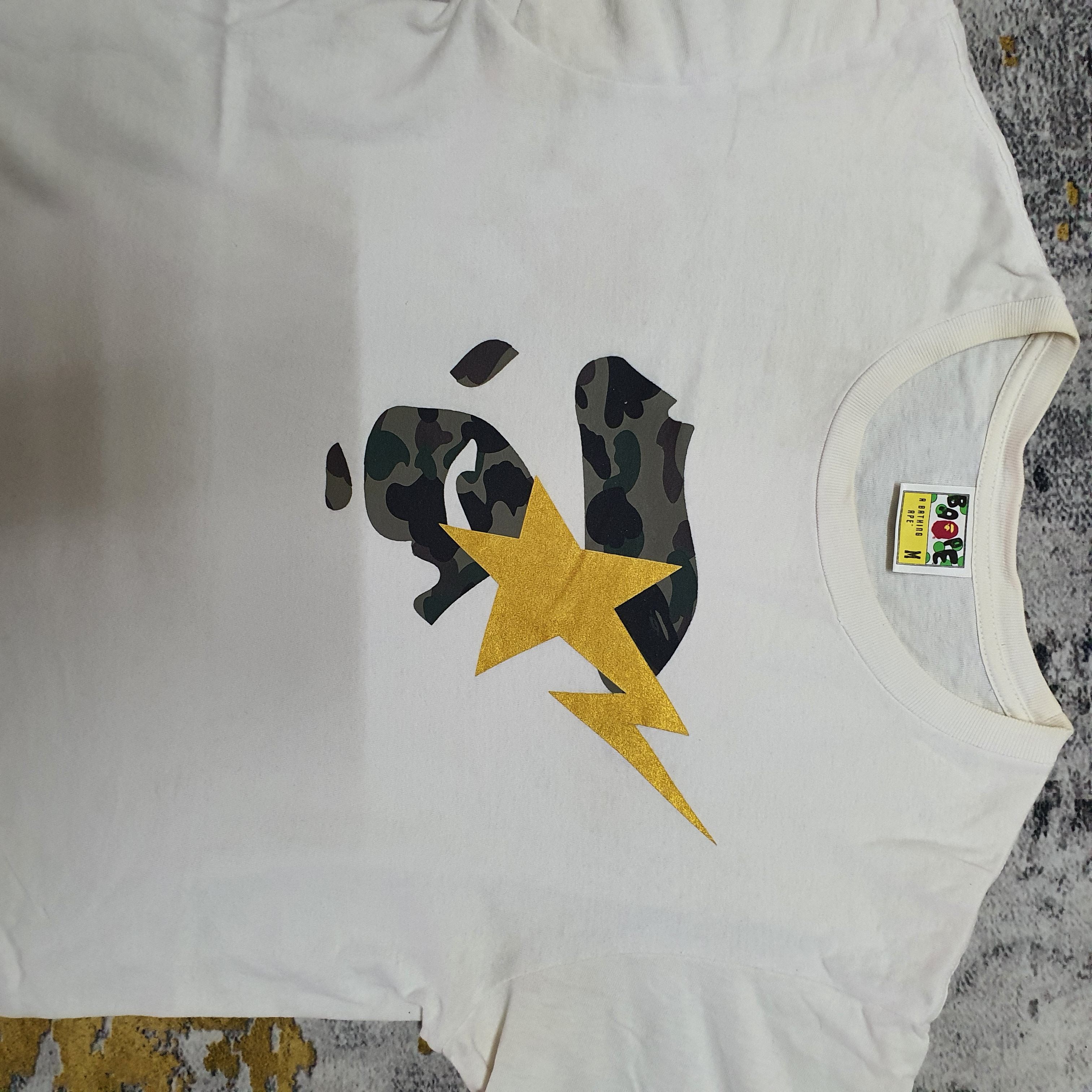 Bape BAPE 1st Camo Ape Face Sta Tee in white and yellow Size US M / EU 48-50 / 2 - 2 Thumbnail