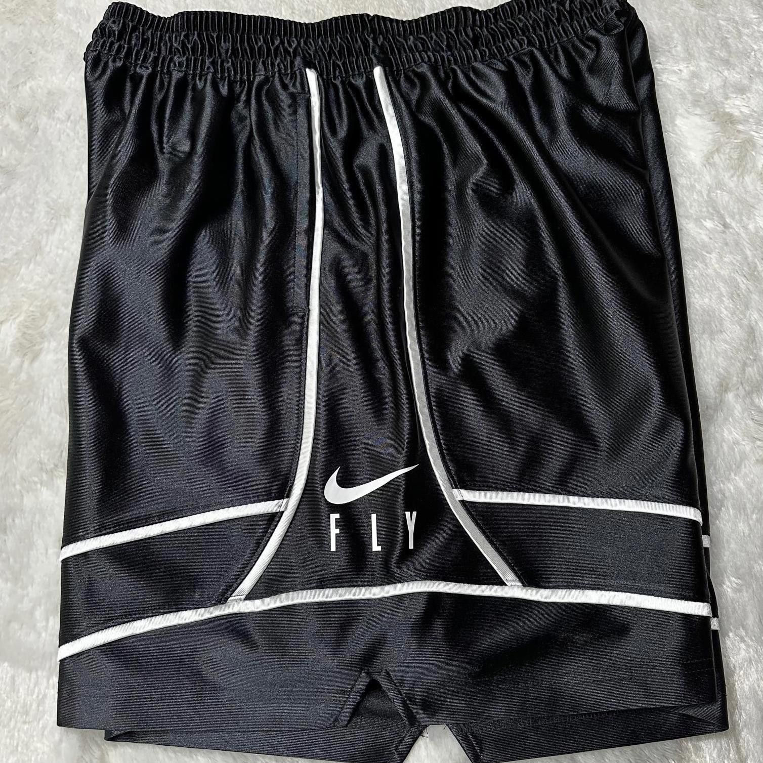 Nike Nike Dri Fit Fly Basketball Shorts 7.5” Black Women’s XLT Size 40" / US 18 - 3 Thumbnail