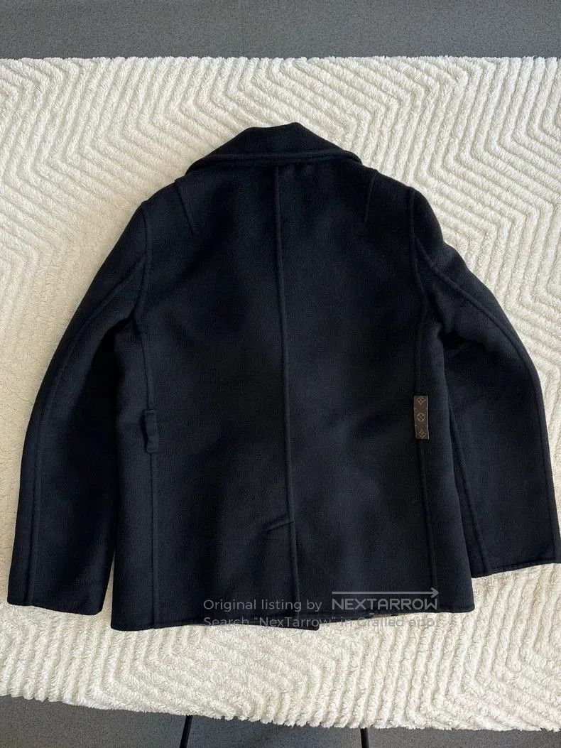 Louis Vuitton Louis Vuitton Black Double-Breasted Coat. Size US S / EU 44-46 / 1 - 2 Thumbnail