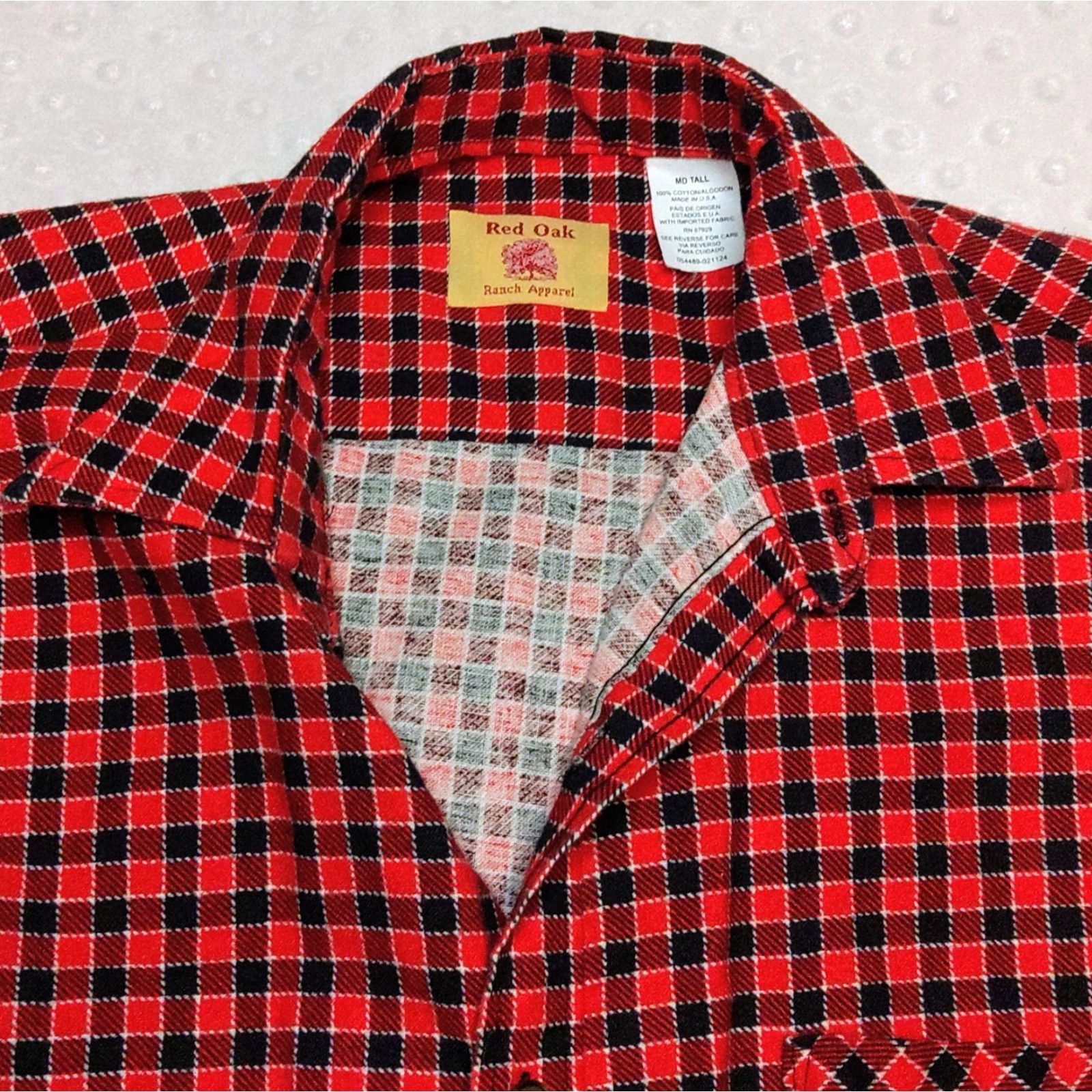 Vintage VINTAGE Vintage Red Oak Ranch Apparel Thick Flannel Red Made In USA Size Medium Tall Shirt Mens Red 90s Western USA Thick Flannel Button-Up Size US M / EU 48-50 / 2 - 5 Thumbnail