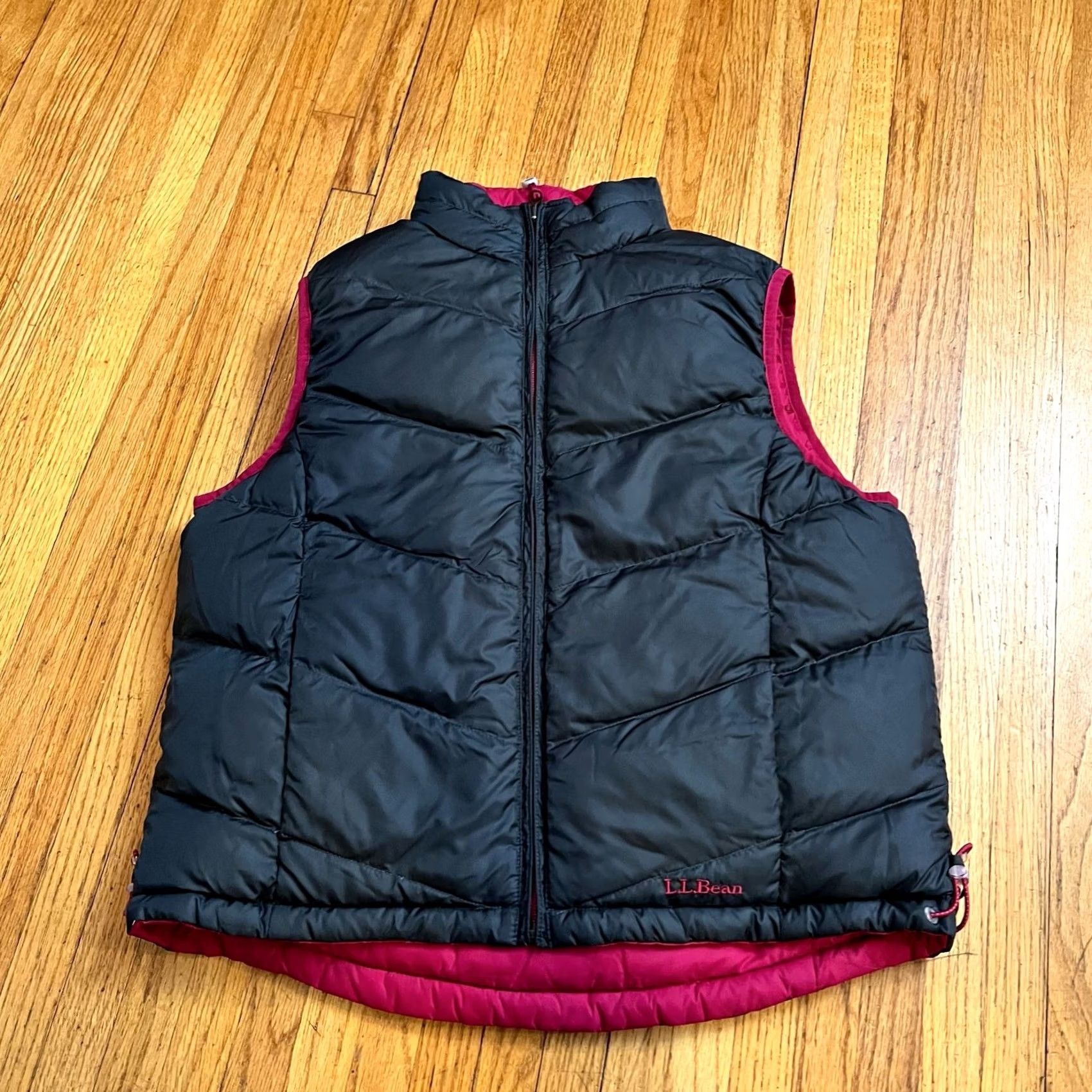 Vintage LL Bean Down Puffer Jacket Vest Womens M Reversible Pink Vest Womens M Pink LL Bean Puffer Jacket Vest Womens M Reversible Pink 90s N/A Size M / US 6-8 / IT 42-44 - 7 Thumbnail