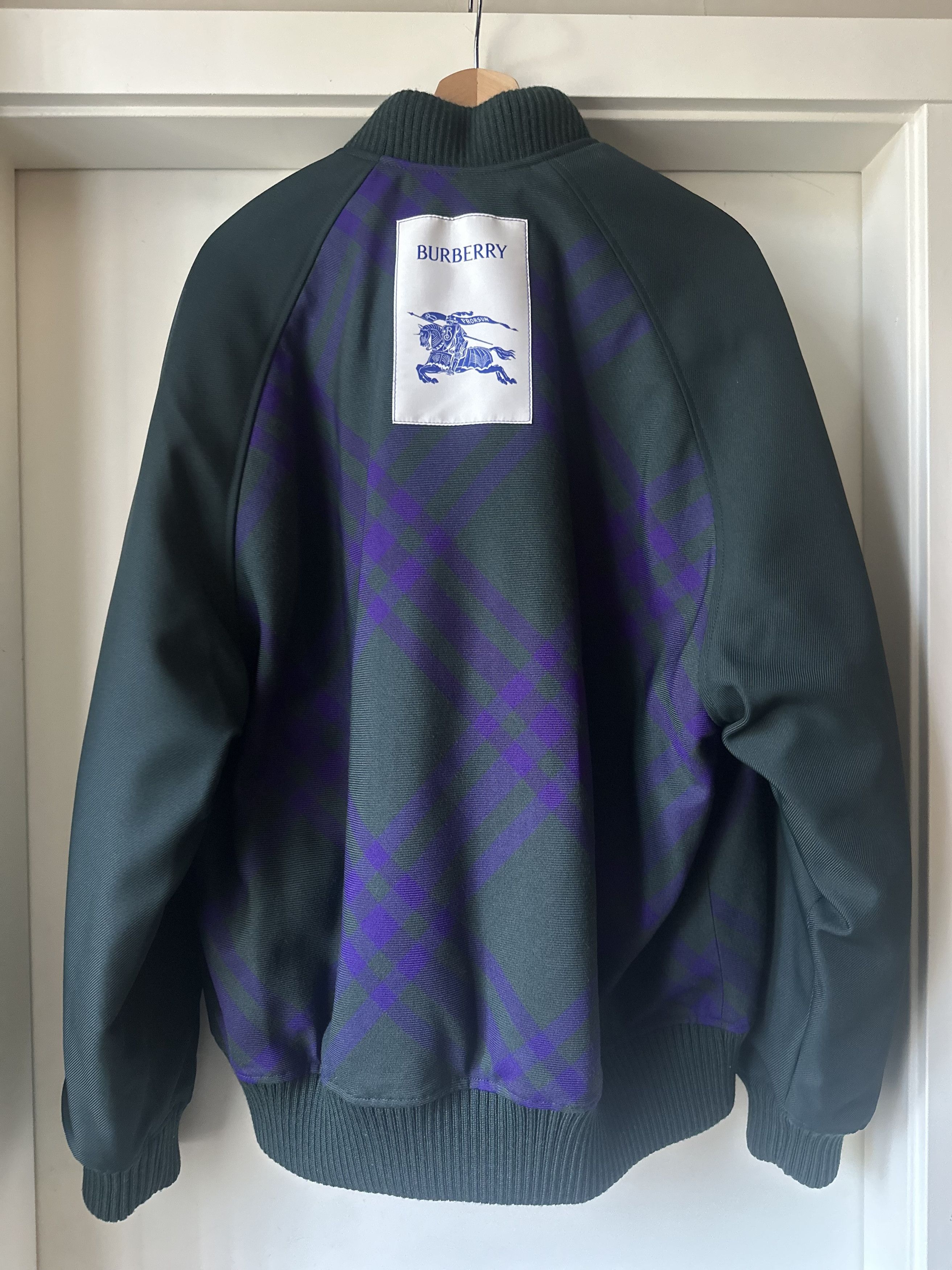 Burberry Burberry Green Check Reversible Bomber Jacket Size US L / EU 52-54 / 3 - 4 Thumbnail