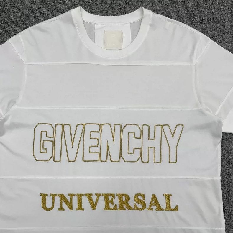 Givenchy Givenchy Gold Thread Embroidery Logo White Short-sleeve 250 Size US M / EU 48-50 / 2 - 4 Thumbnail