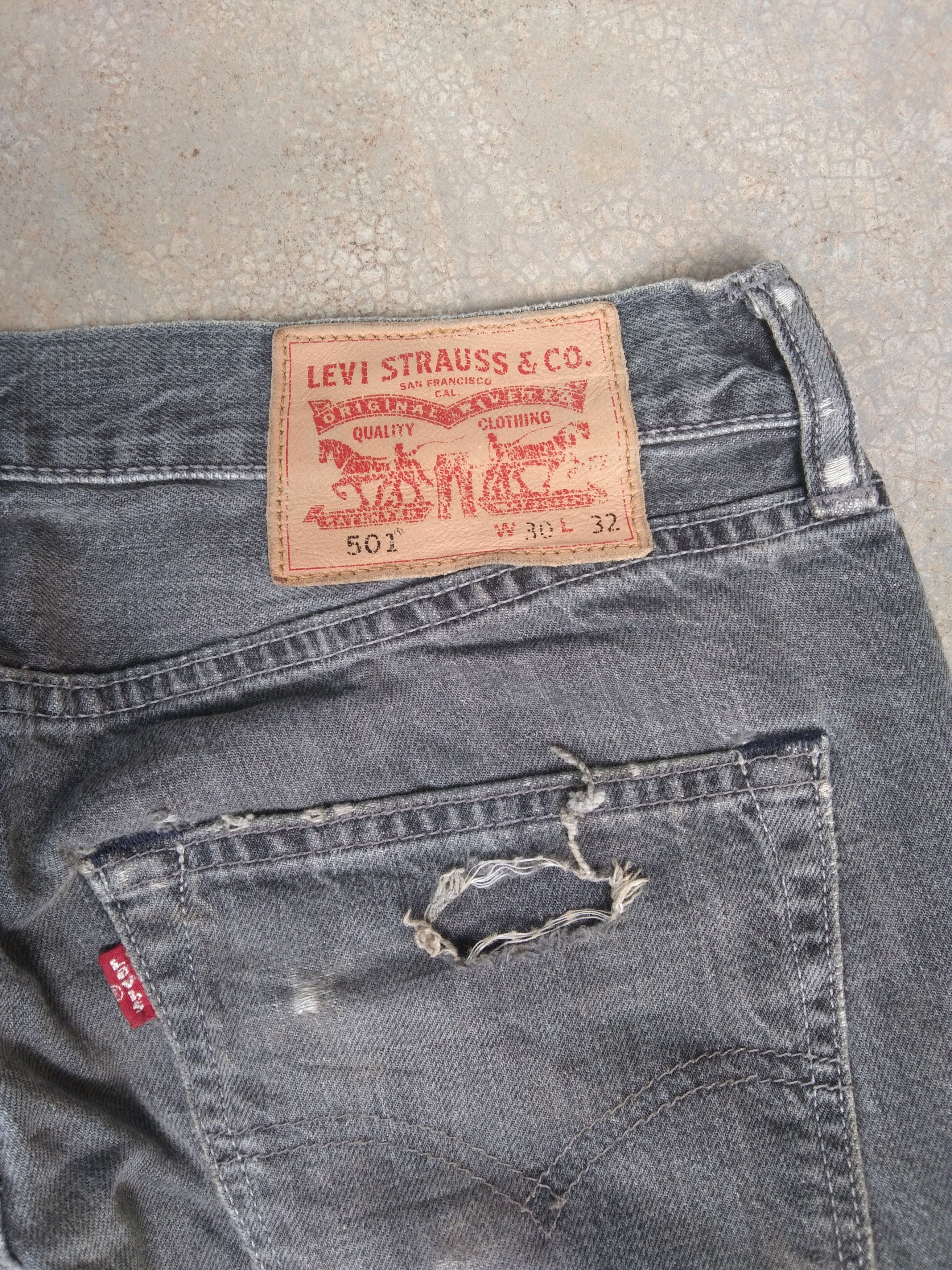 Levi's × Vintage Vintage Levis 501 Grey Distressed Jeans 30x32 Size US 30 / EU 46 - 3 Thumbnail