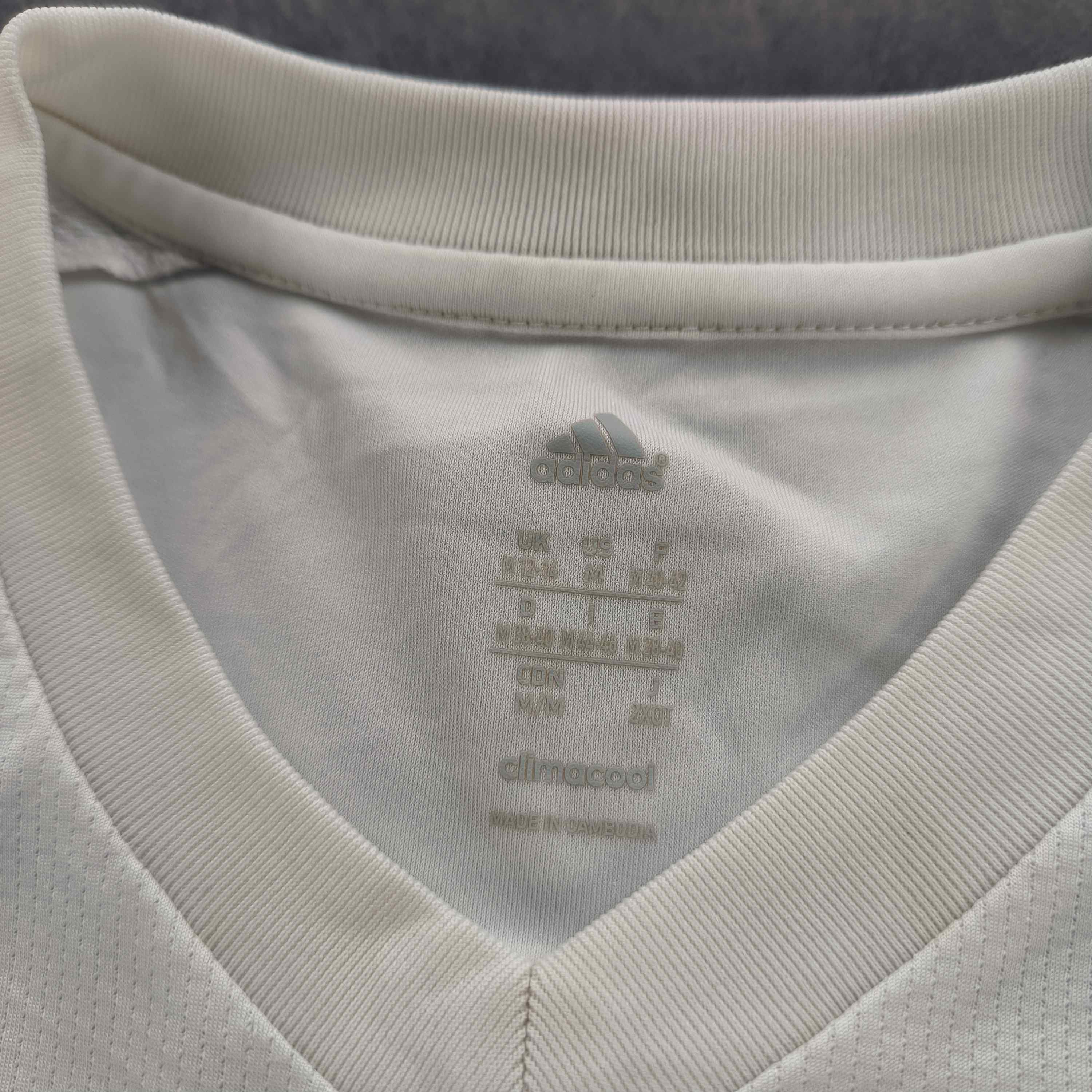 Adidas Luzern 2014 Adias away #9 football jersey size Womens M Size M / US 6-8 / IT 42-44 - 5 Thumbnail