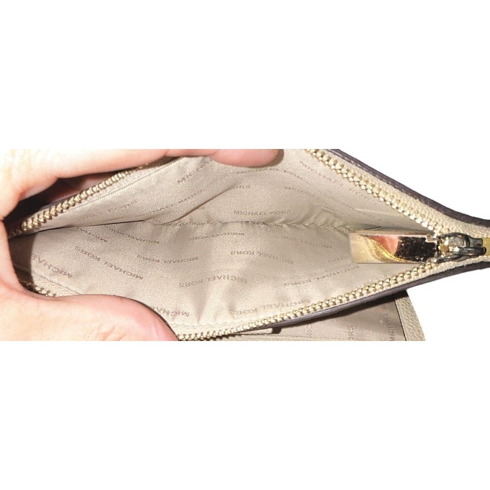 Michael Kors Michael Kors Jet Set Leather Nude Wristlet Wallet Size ONE SIZE - 6 Thumbnail