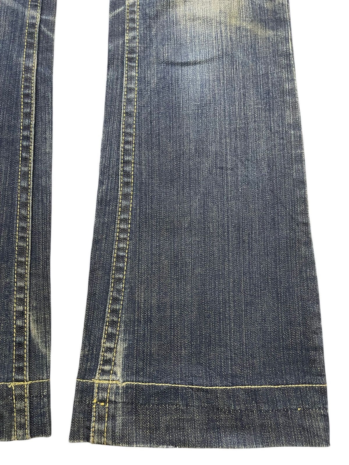 Who Decides War Vintage Japanese Brand Faded Wash Clawmark Flared Jeans Size US 31 - 8 Thumbnail