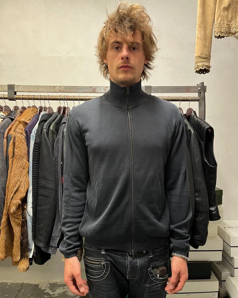Prada 2000s Prada Dark Grey Faded Zip-up Sweater Size US M / EU 48-50 / 2 - 2 Thumbnail