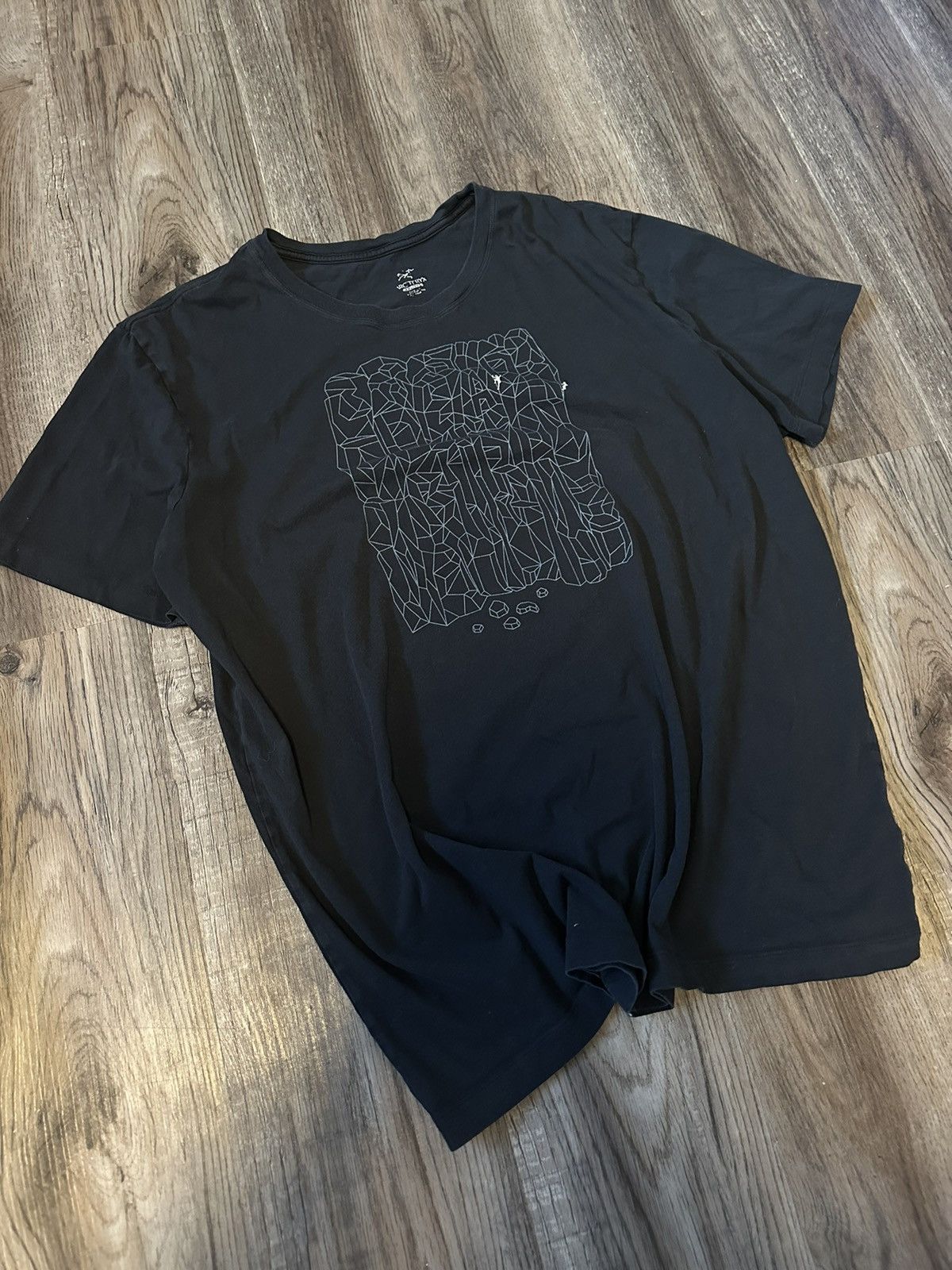 Arc'teryx Arcteryx Printed T Shirt Size US XL / EU 56 / 4 - 2 Thumbnail