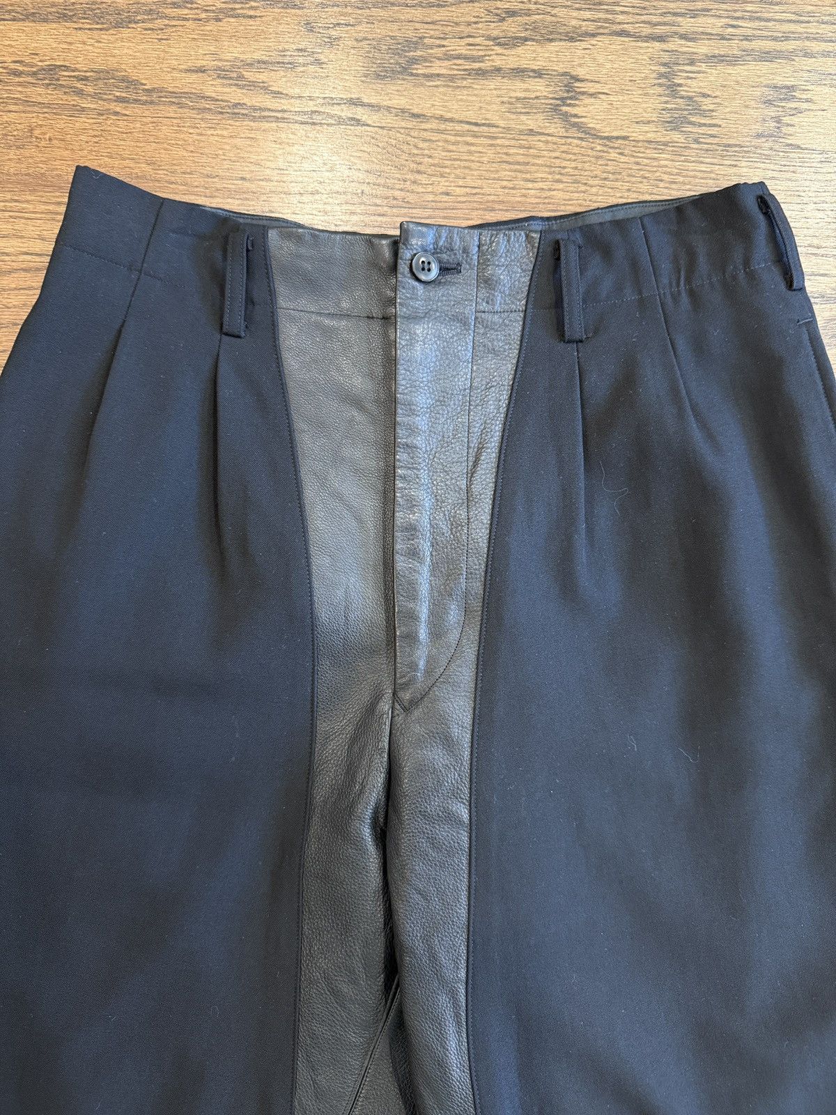 Yohji Yamamoto Yohji Yamamoto Pour Homme AW96 Leather Paneled Trousers Size US 32 / EU 48 - 7 Thumbnail