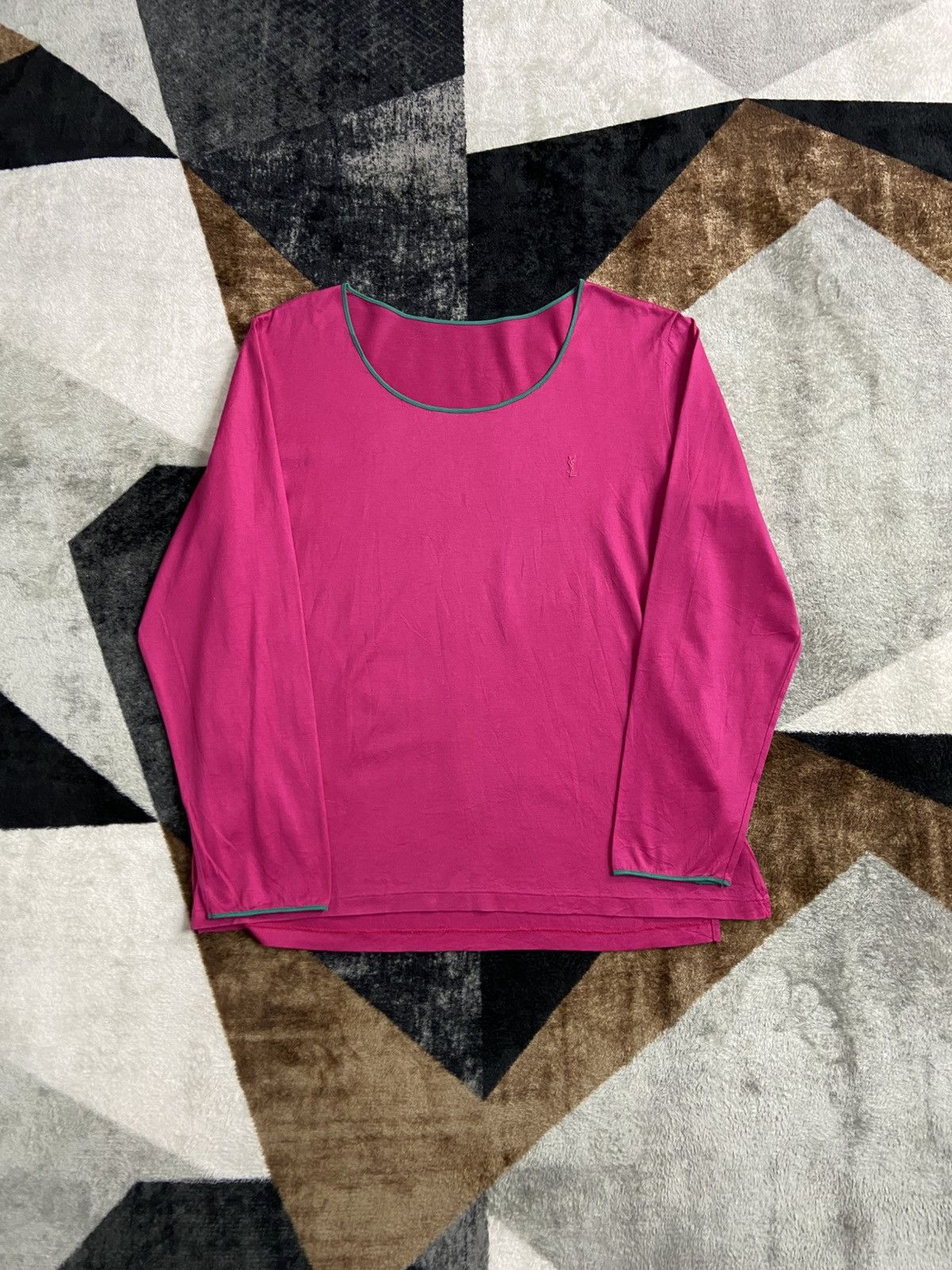 Yves Saint Laurent Vtg Yves Saint Laurent Longsleeve Fuchsia Green Subtle Logo Size S / US 4 / IT 40 - 1 Thumbnail