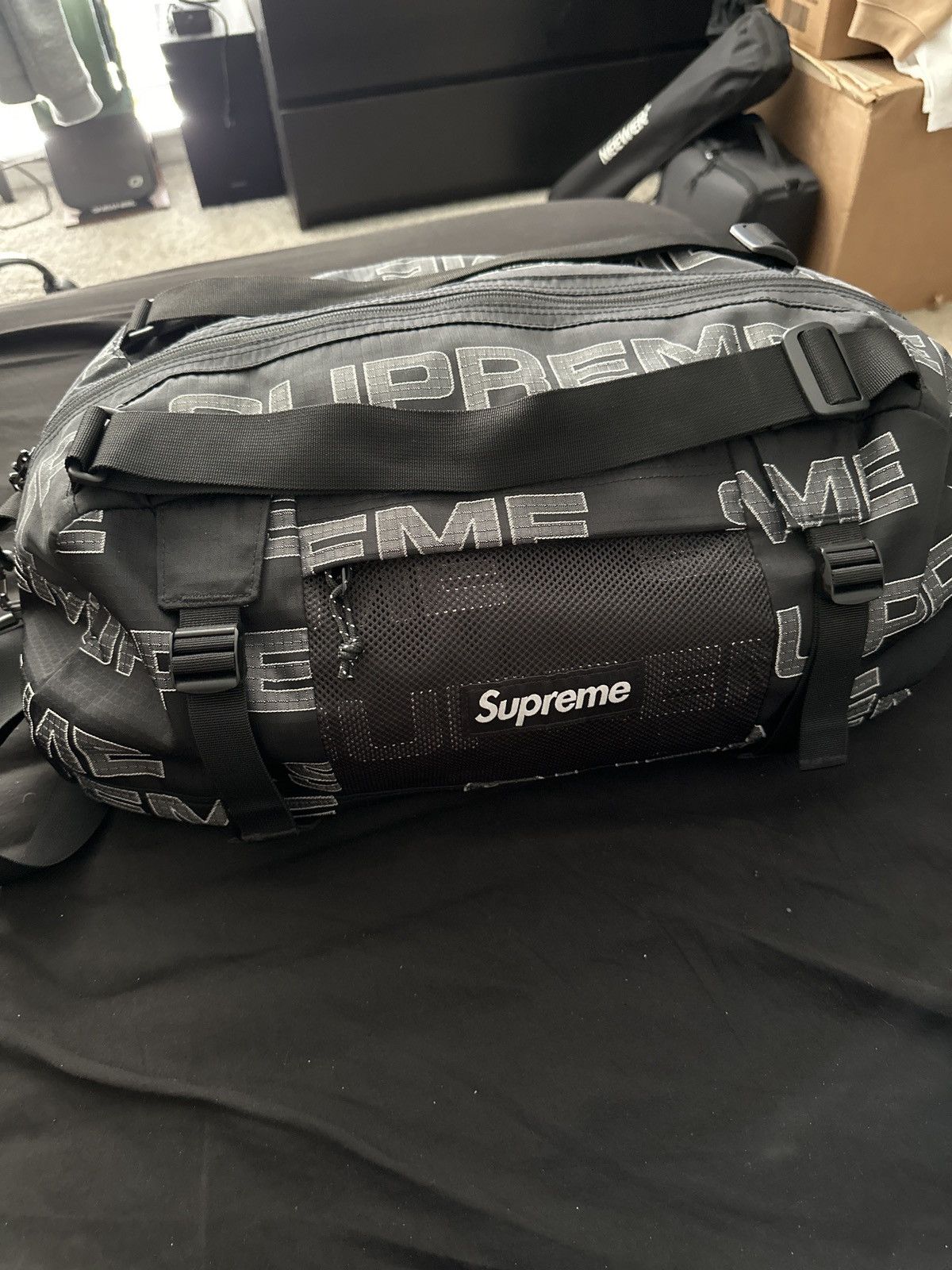 【希少】Supreme 18FW Duffle Bag Black 黒 Supreme Duffle Bag | Grailed