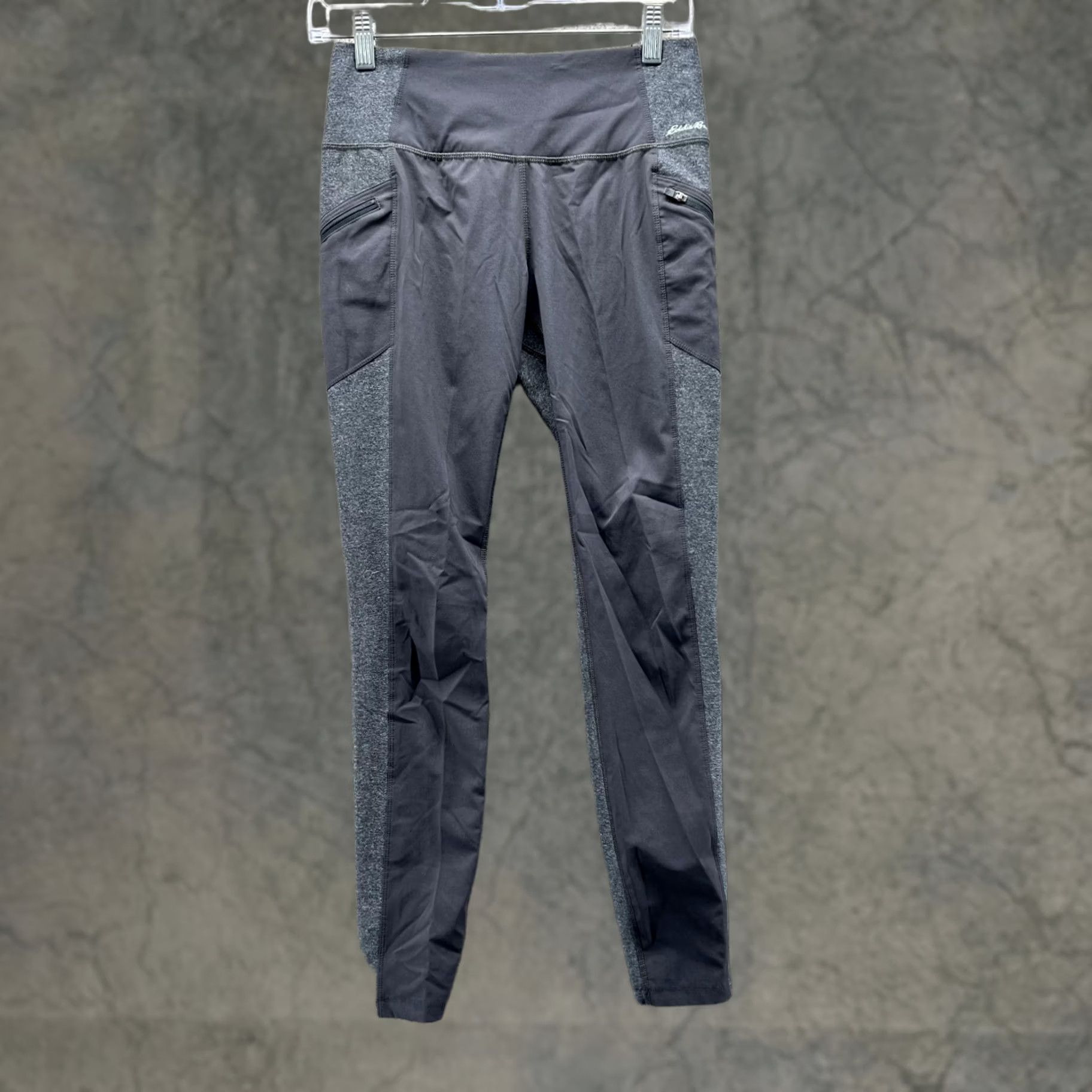 Eddie Bauer Eddie Bauer Pants Women XS Gray Athletic Training Polyester Legging Slim Knit Inseam 26in Pockets Size 26" / US 2 / IT 38 - 1 Thumbnail