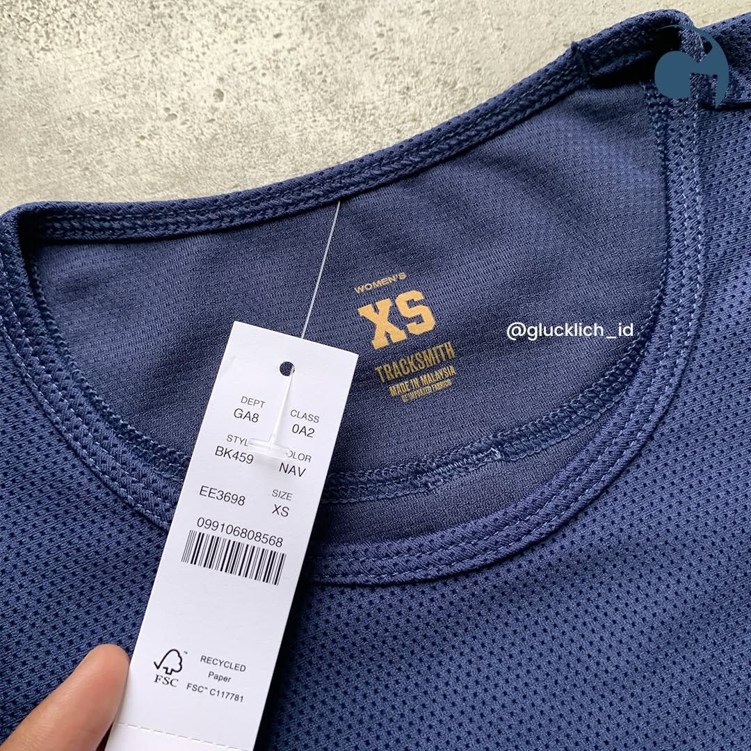Tracksmith New England Tracksmith, Women Van Cortlandt Singlet J.Crew in Navy Size US XS / EU 42 / 0 - 6 Thumbnail