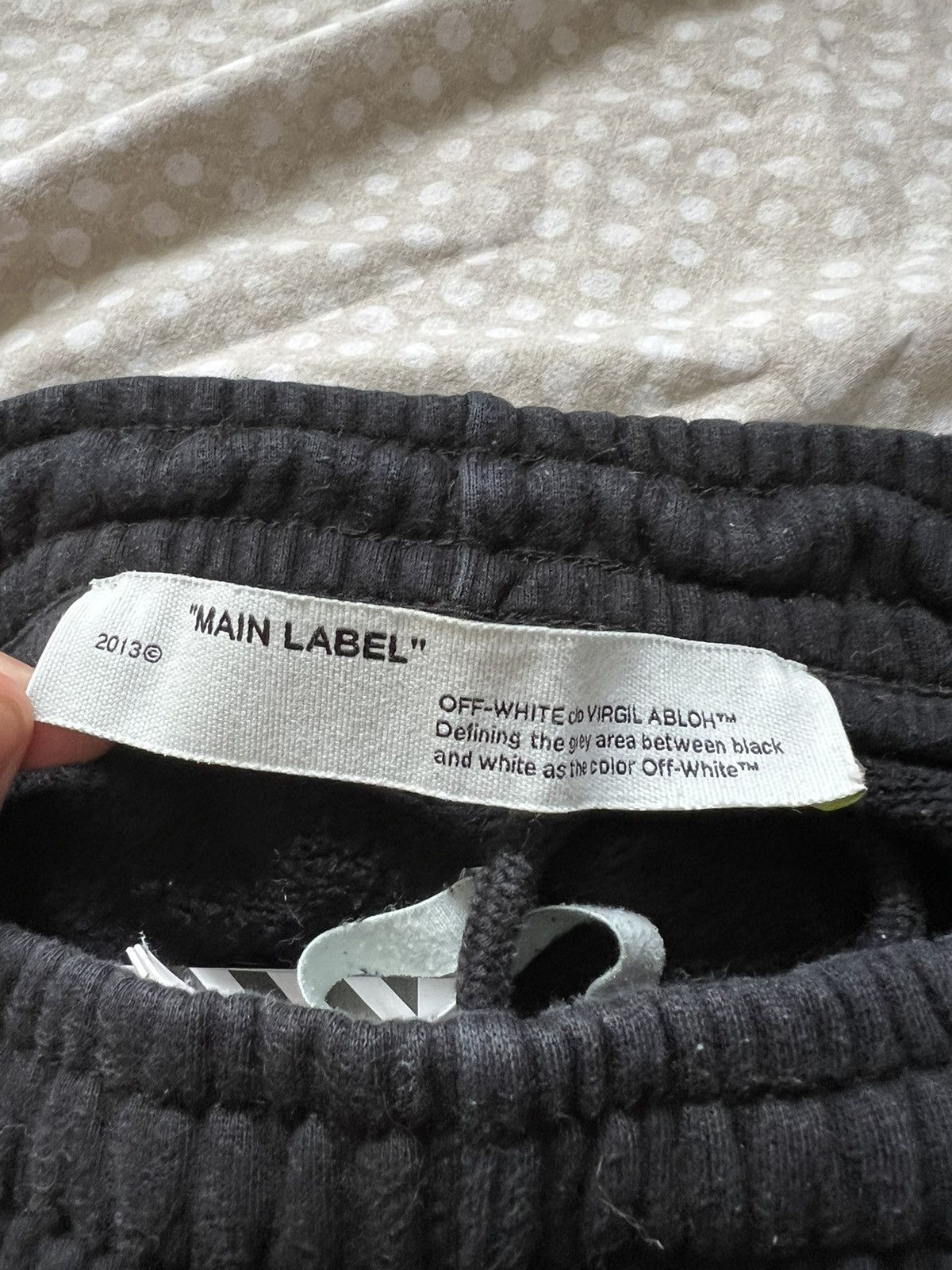 Off-White OFF-WHITE Universal Key Embroidered Sweat Shorts Size US 39 - 3 Thumbnail