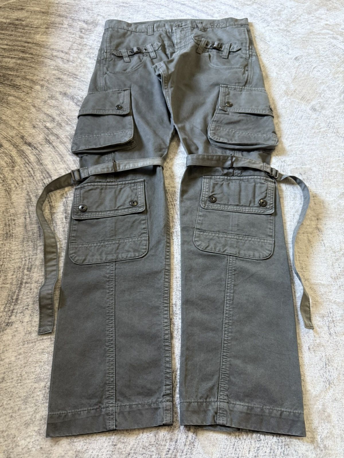 Japanese Brand Tette Homme Plag Bondage Deconstructed Cut & Sew Cargo Pants Size US 32 / EU 48 - 2 Thumbnail