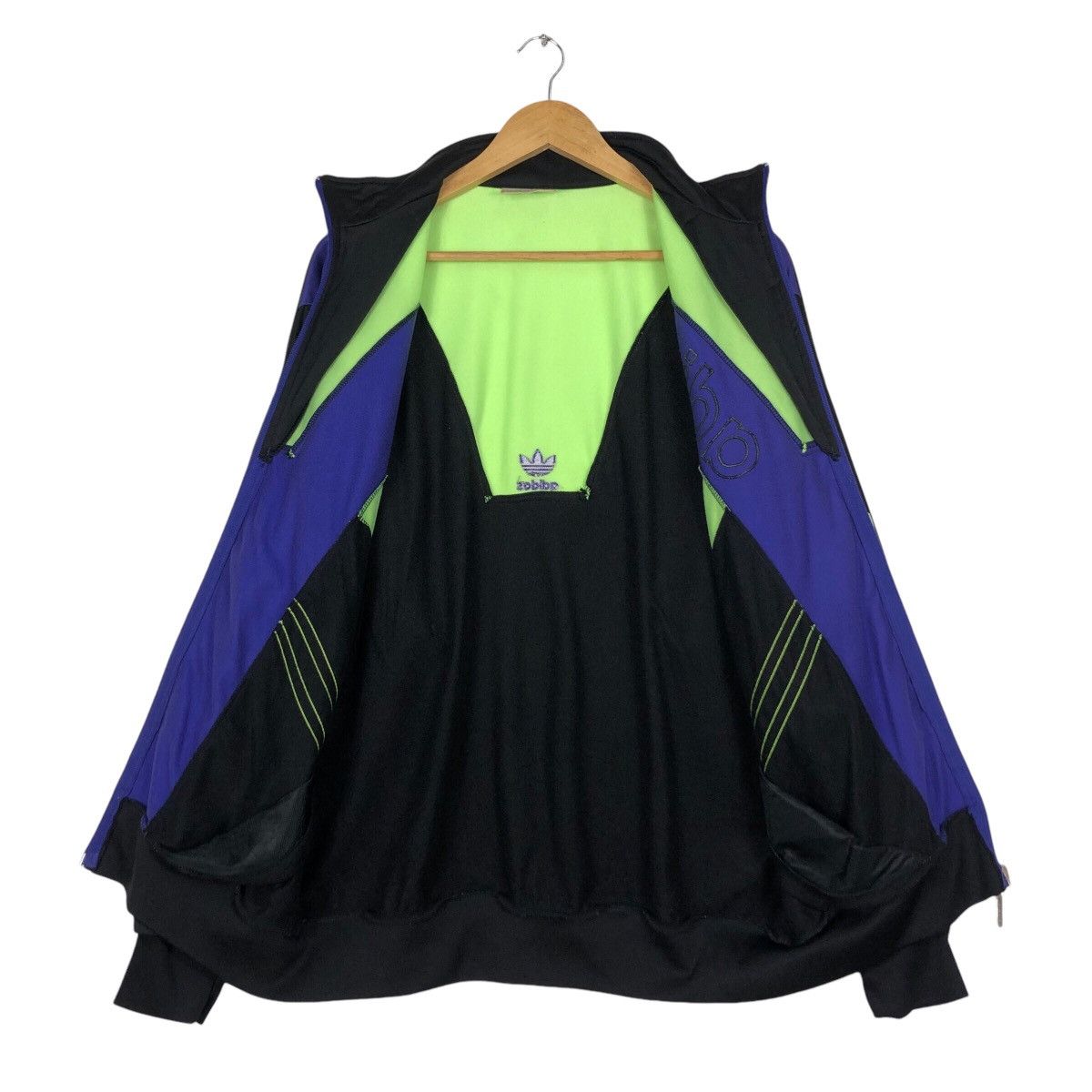 Adidas Adidas Vintage Jacket 90s Japan Production Medium Size US M / EU 48-50 / 2 - 11 Thumbnail