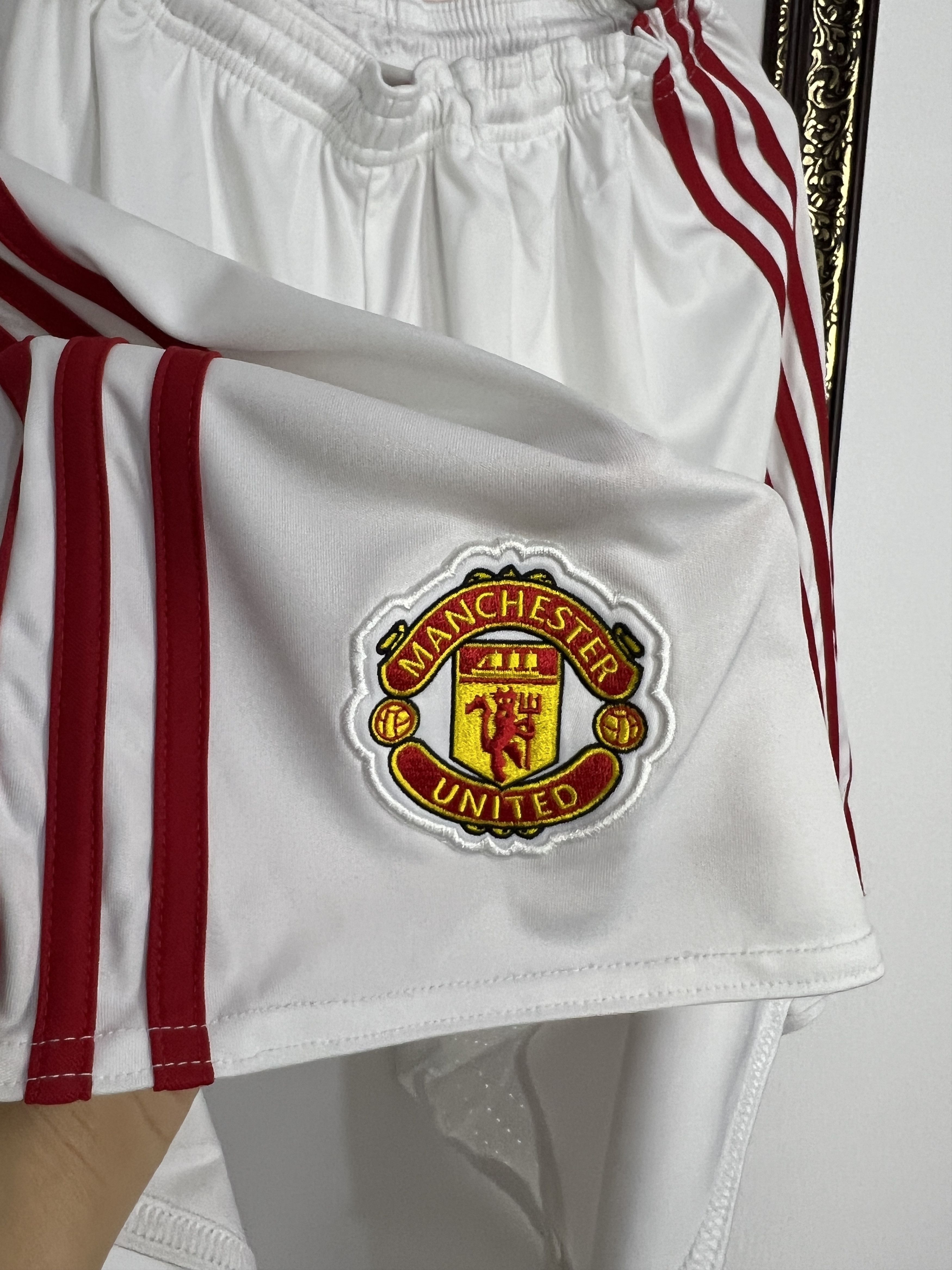 Adidas Vintage Manchester United Football Shorts Soccer Athletic Size US 36 / EU 52 - 4 Thumbnail