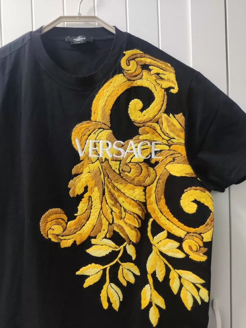 Versace Versace Short-sleeved T-shirt Size US S / EU 44-46 / 1 - 2 Thumbnail