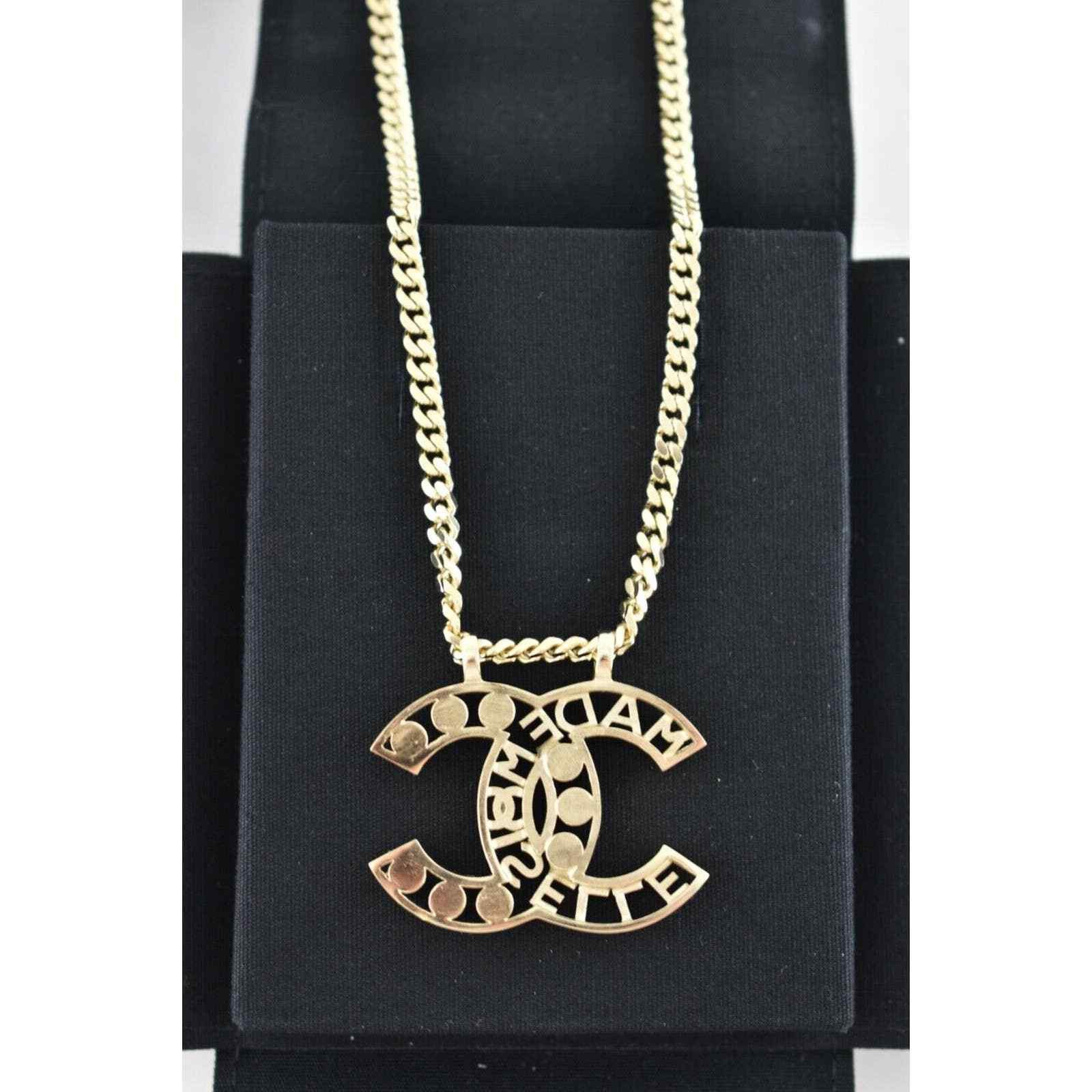 Chanel Chanel 22P Gold Metal Pearl Mademoiselle Pendant Necklace Size ONE SIZE - 11 Thumbnail
