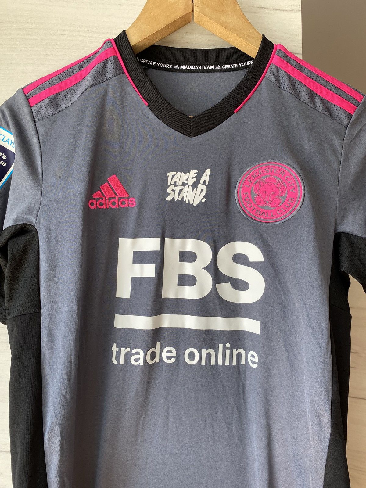 Adidas Leicester City 2021-22 Third Shirt Adidas Gregory 16 Women’s Size XS / US 0-2 / IT 36-38 - 2 Thumbnail