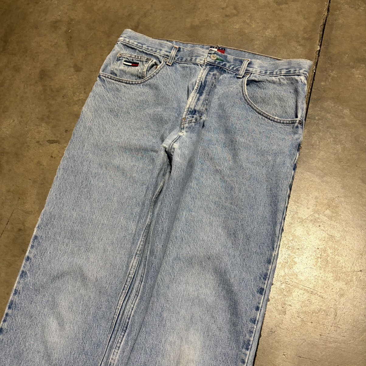 Tommy Hilfiger Vintage Tommy Hilfiger Baggy Denim Jeans Loose Faded 90s USA Size US 36 / EU 52 - 6 Thumbnail
