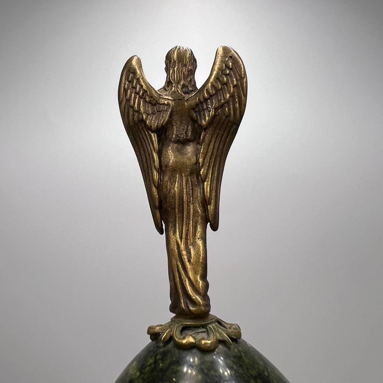 Vintage Vintage Serpentine Gemstone Egg Brass Angel Desk Souvenir Size ONE SIZE - 2 Thumbnail