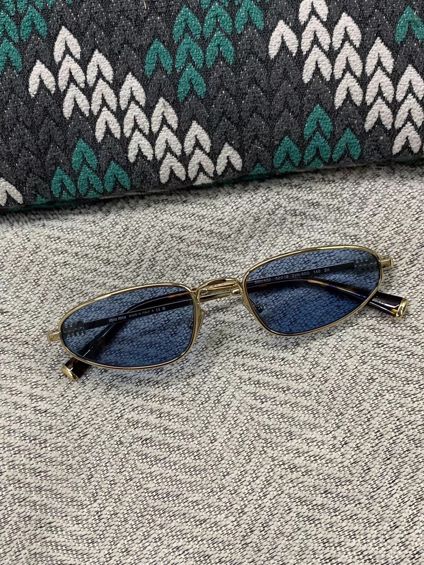 Miu Miu MiuMiu SMUA52 light tint new sunnies Size ONE SIZE - 2 Thumbnail