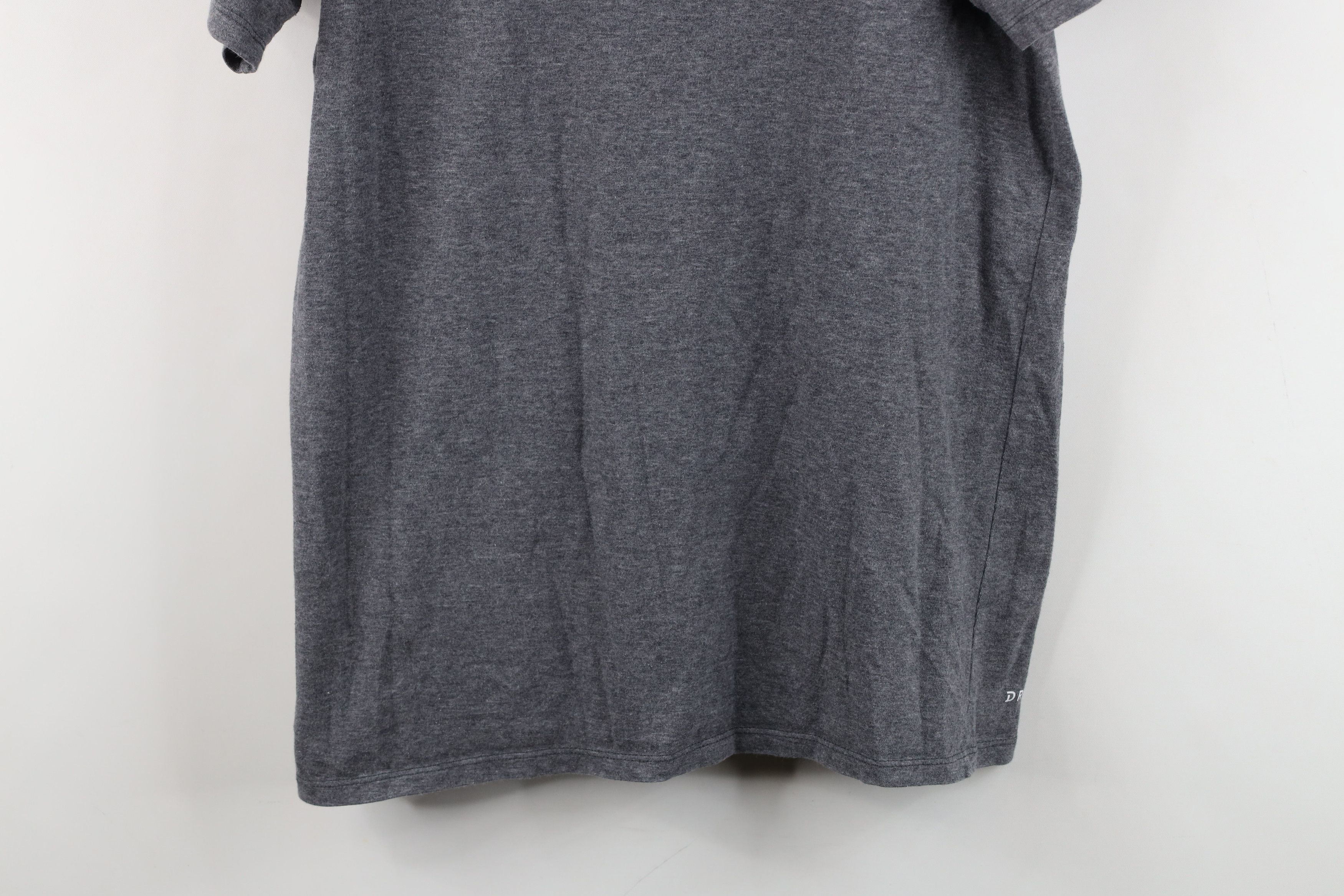 Nike Nike Air Jordan University of Michigan Basketball T-Shirt Size US S / EU 44-46 / 1 - 13 Thumbnail